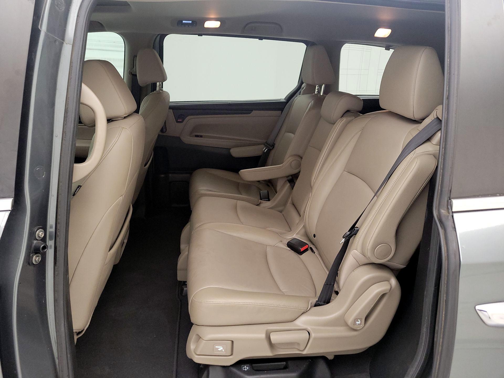 Thumbnail: 2018 Honda Odyssey - 20