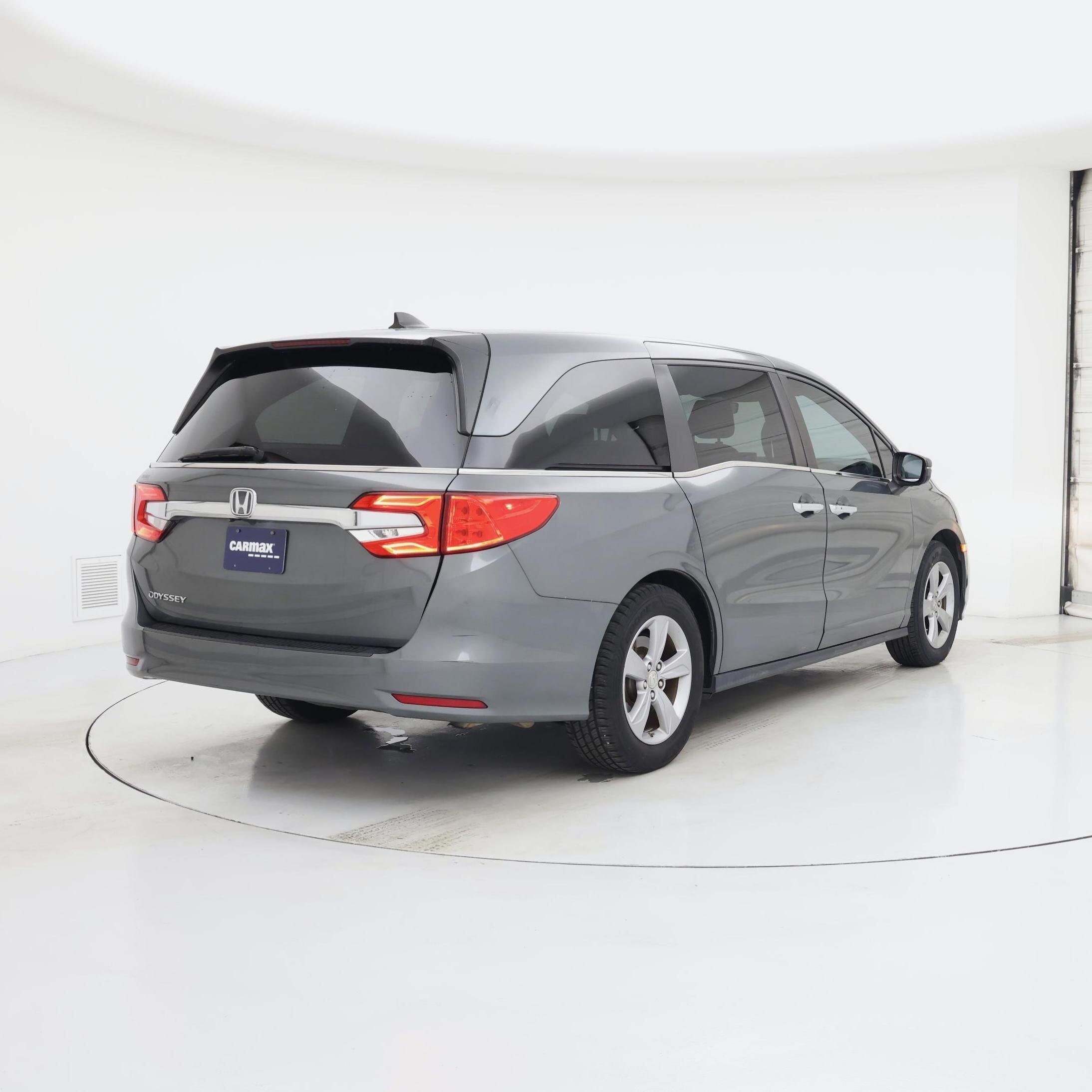 Thumbnail: 2018 Honda Odyssey - 8