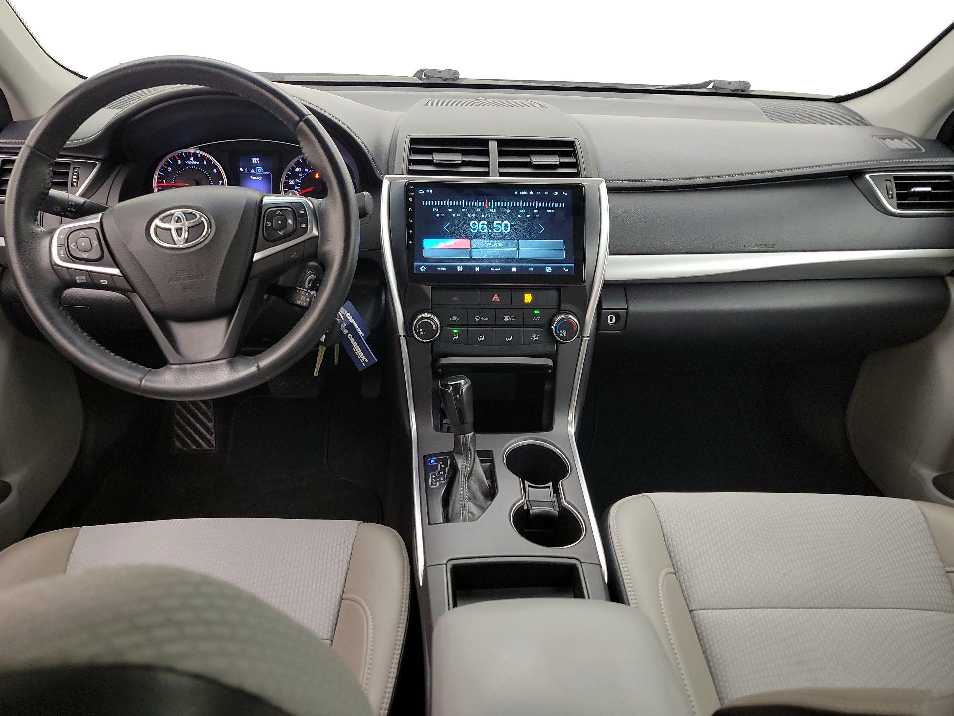 Thumbnail: 2017 Toyota Camry - 9