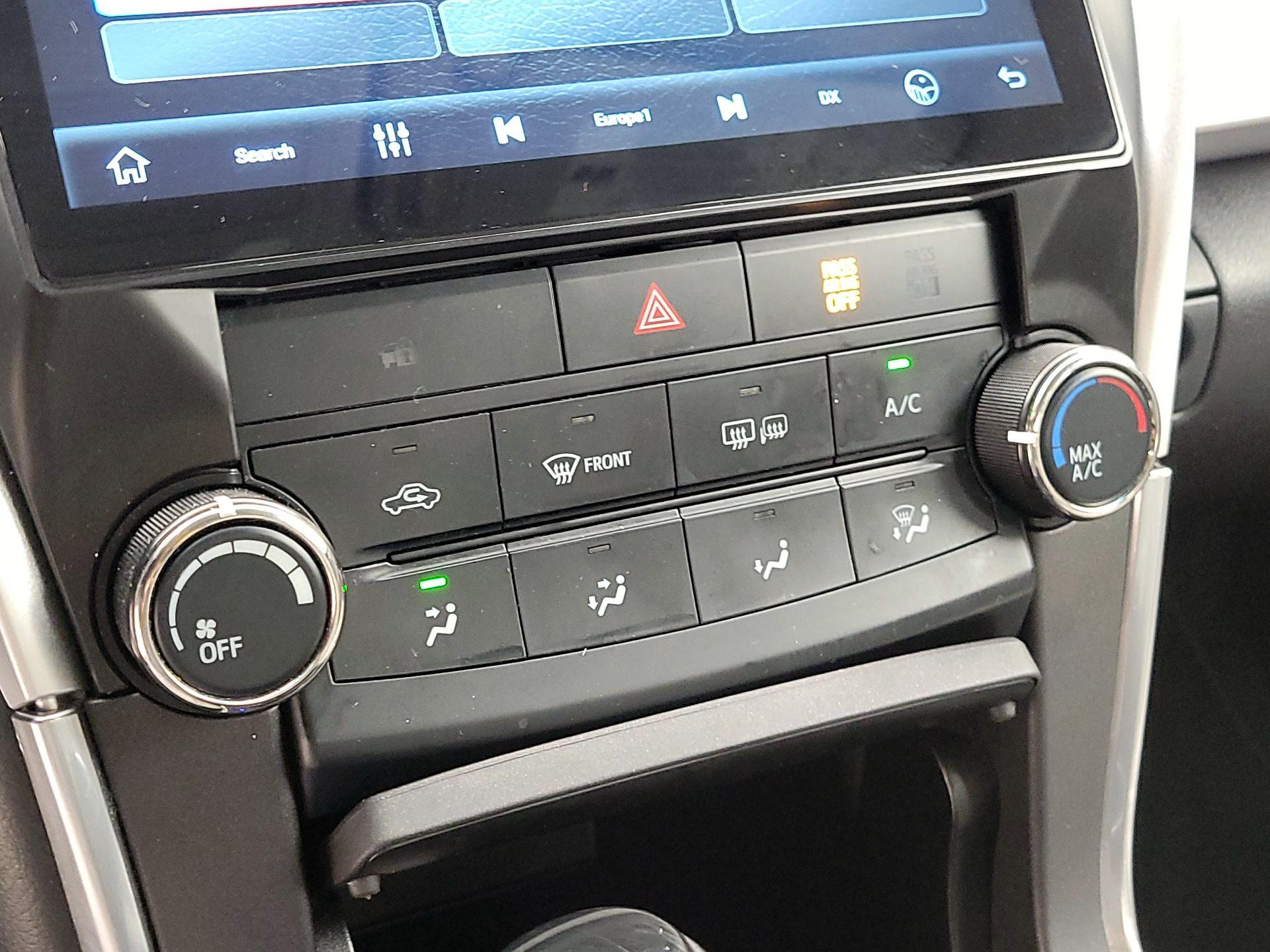 Thumbnail: 2017 Toyota Camry - 16