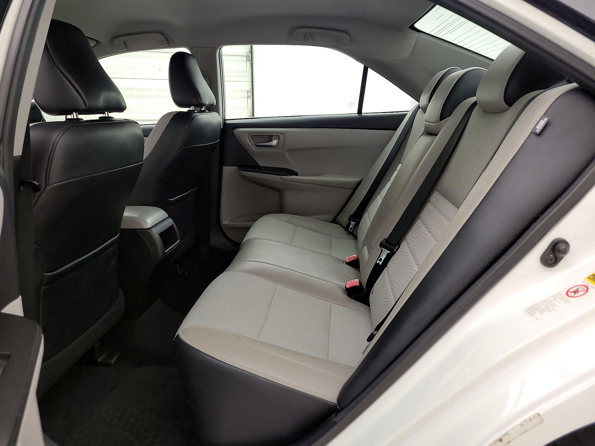 Thumbnail: 2017 Toyota Camry - 19