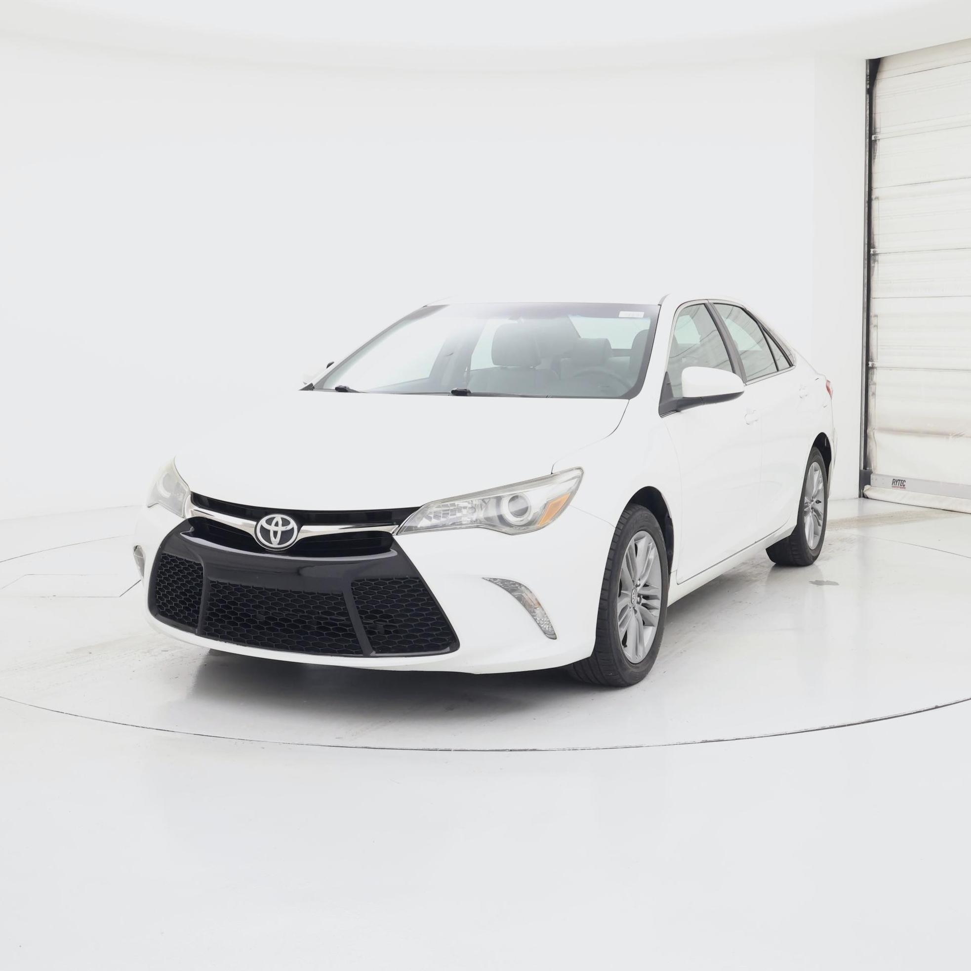 Thumbnail: 2017 Toyota Camry - 4