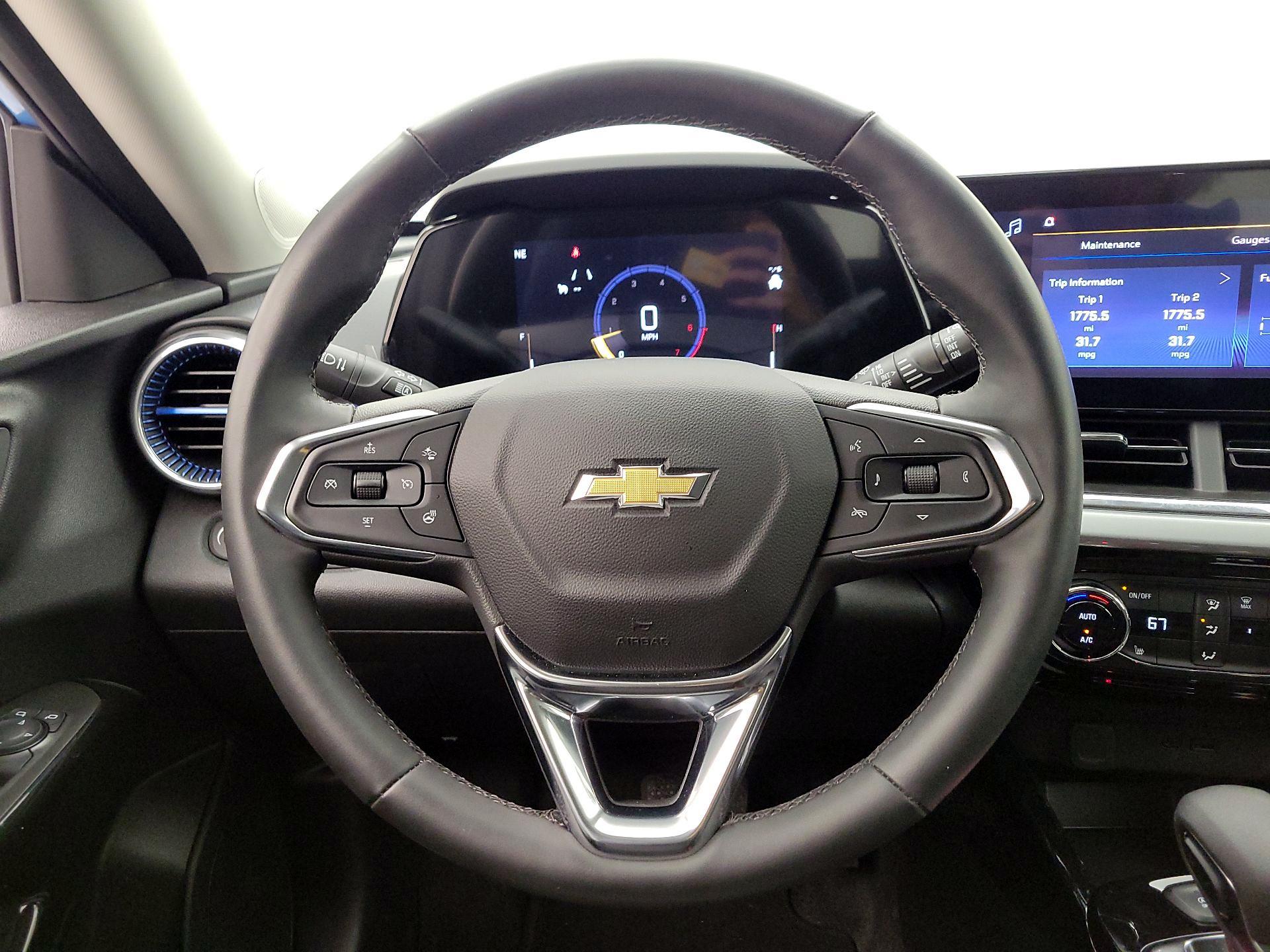 Thumbnail: 2025 Chevrolet Trax - 10