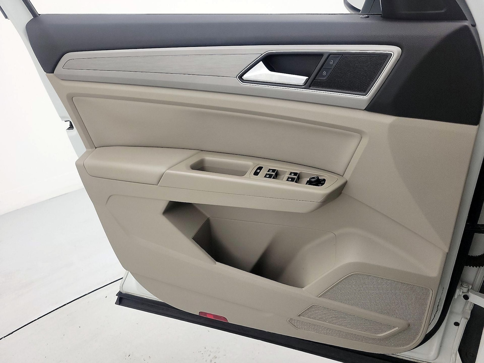 2018 Volkswagen Atlas SE - Photo 13