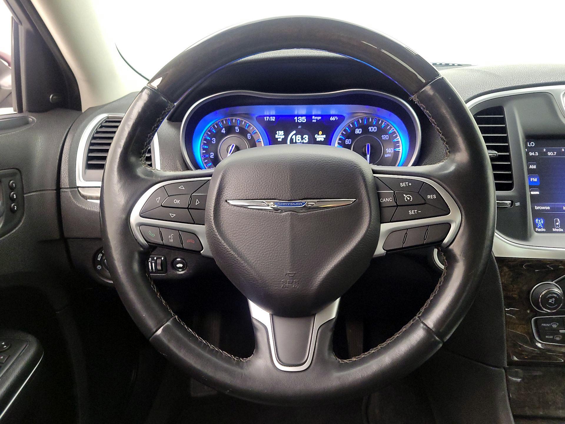 Thumbnail: 2015 Chrysler 300 - 10