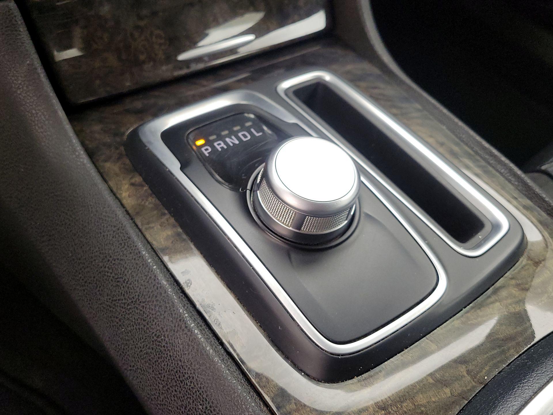 Thumbnail: 2015 Chrysler 300 - 17