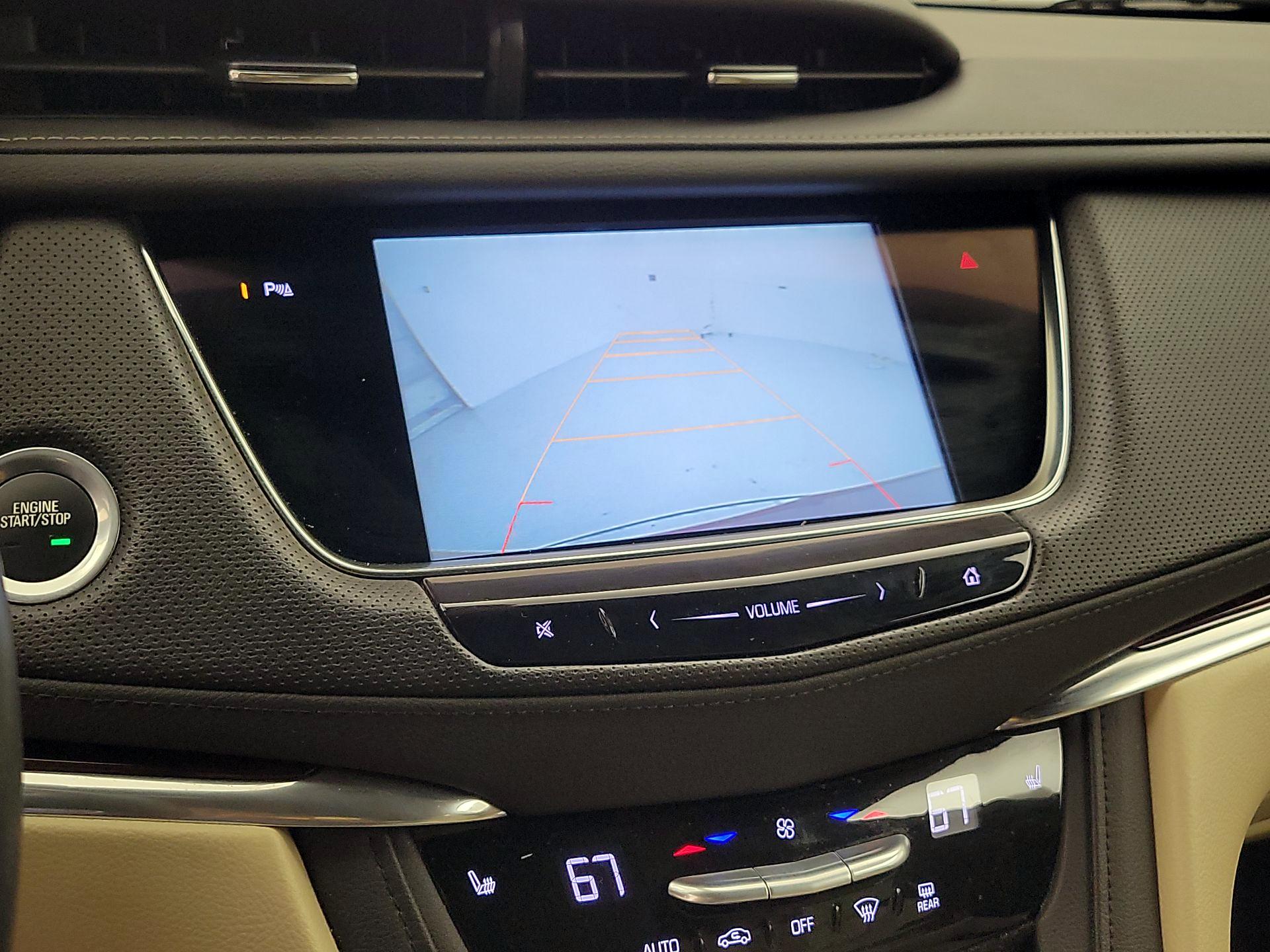 Thumbnail: 2017 Cadillac XT5 - 14