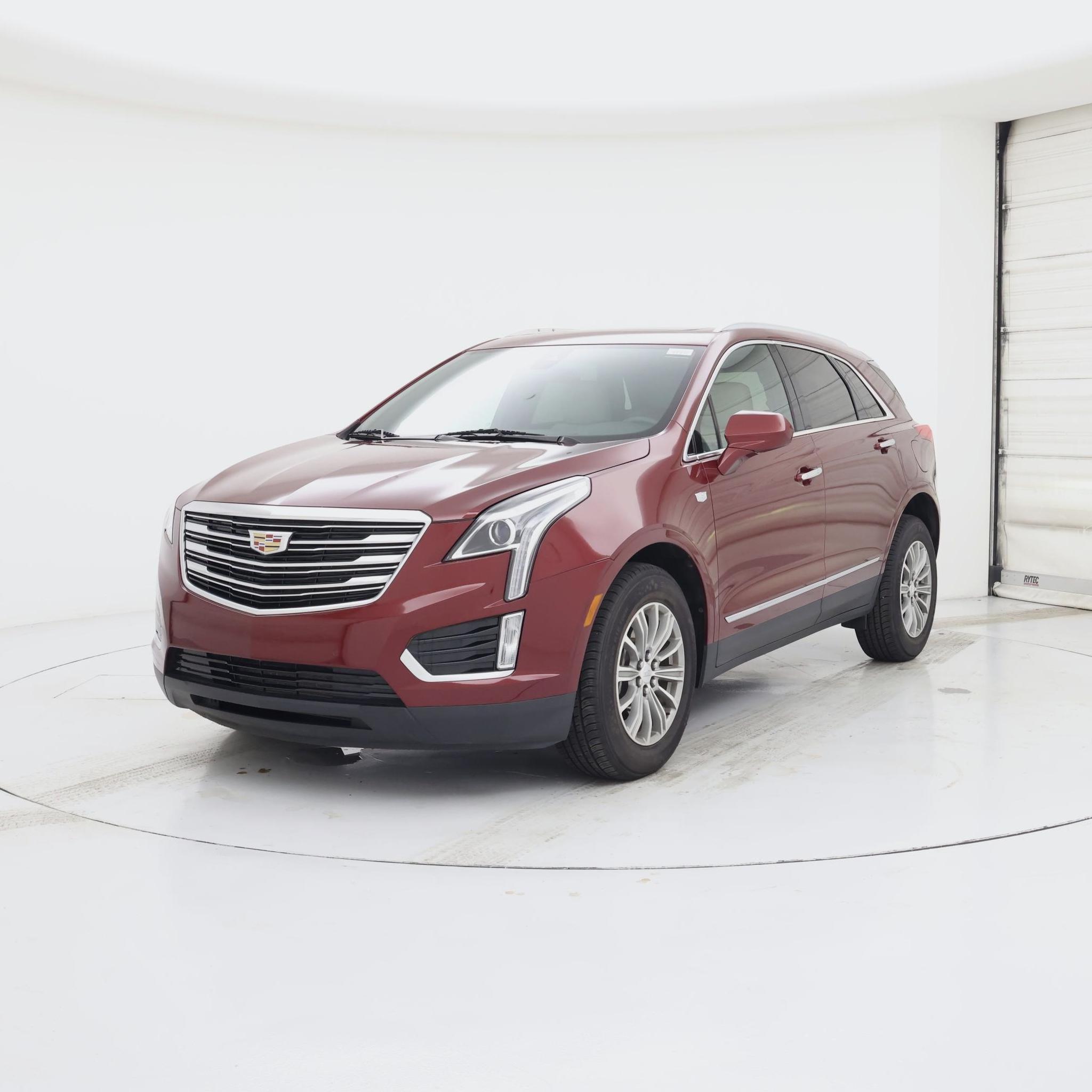 Thumbnail: 2017 Cadillac XT5 - 4