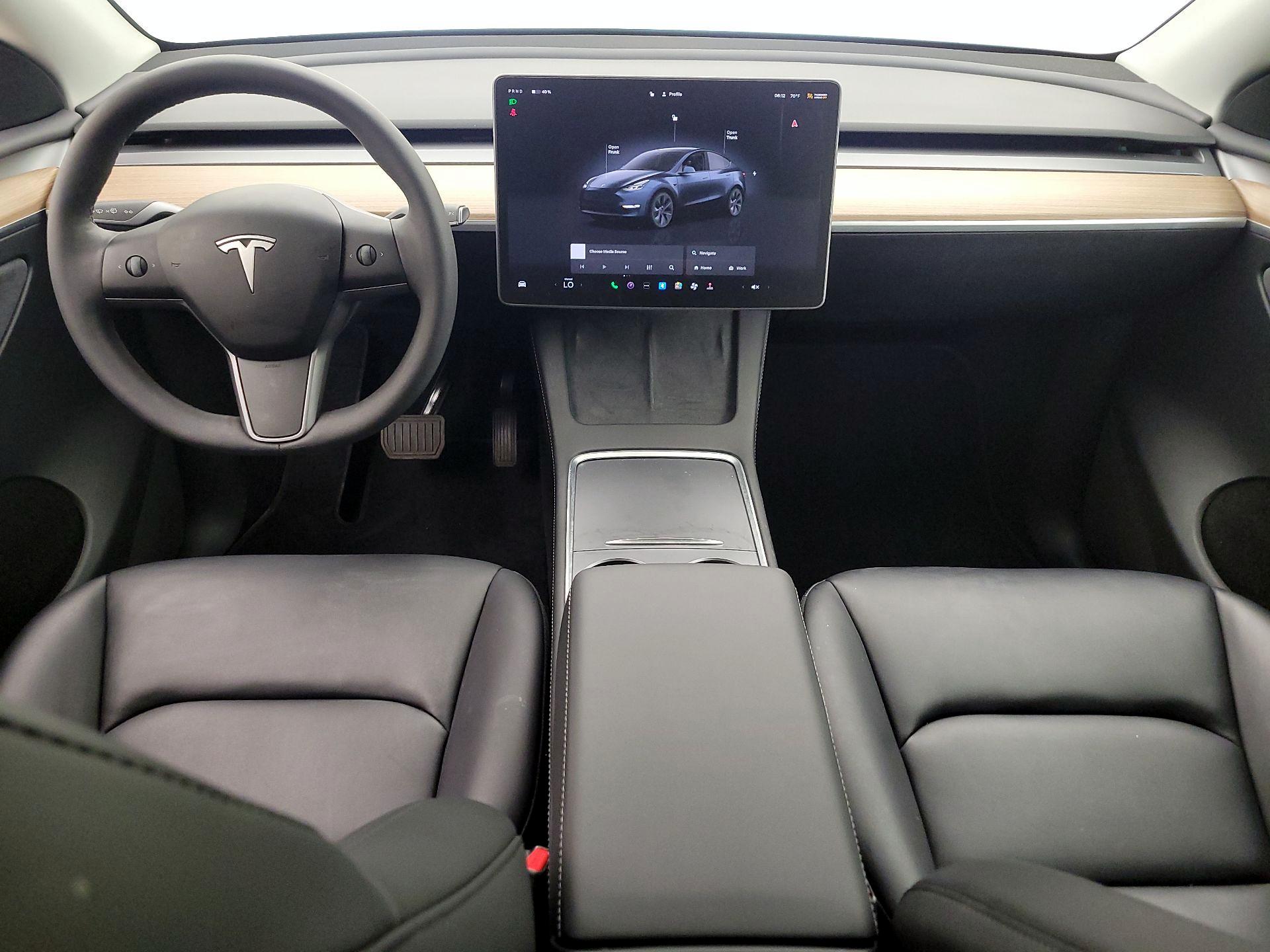 Thumbnail: 2025 Tesla Model Y - 9