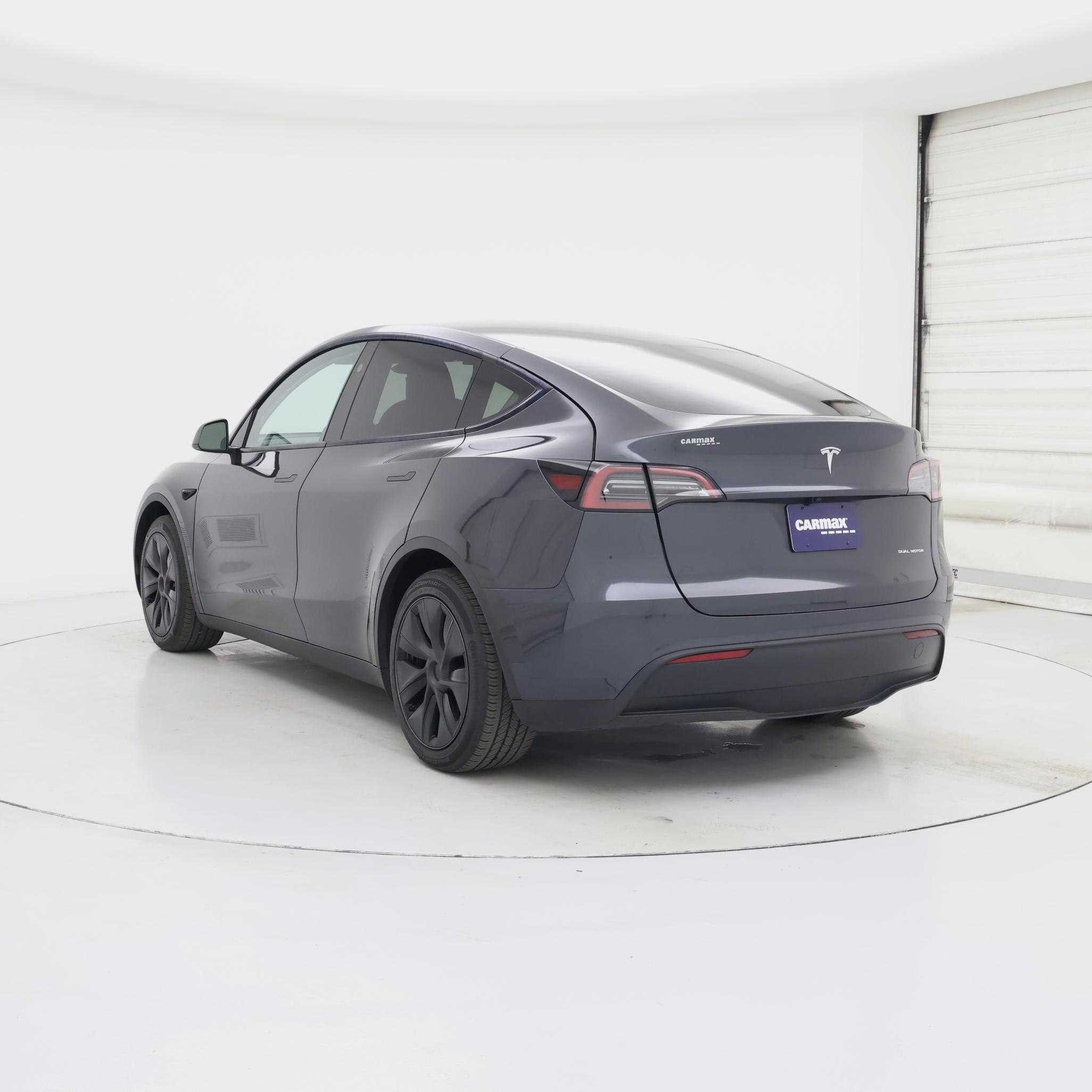 Thumbnail: 2025 Tesla Model Y - 2