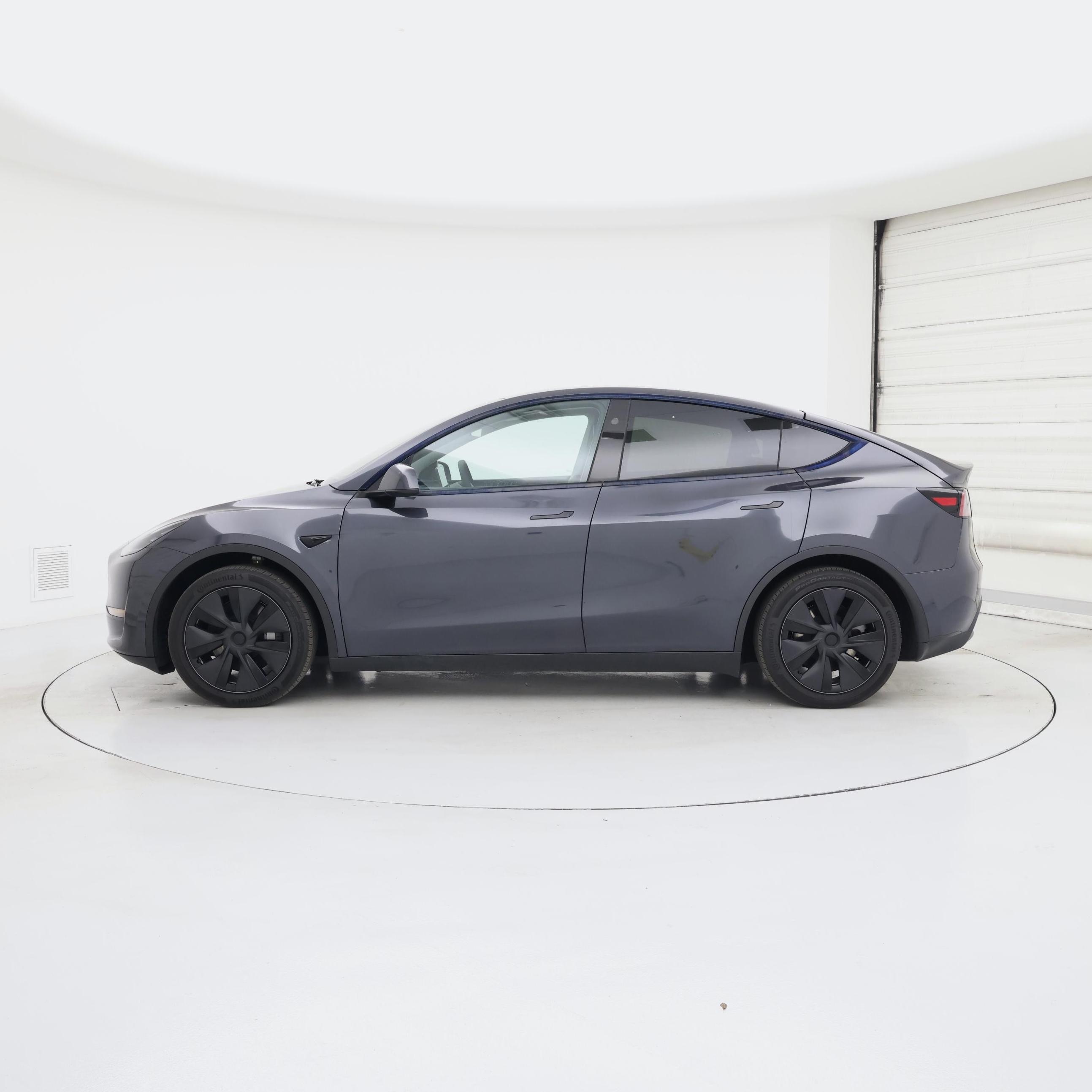 Thumbnail: 2025 Tesla Model Y - 3