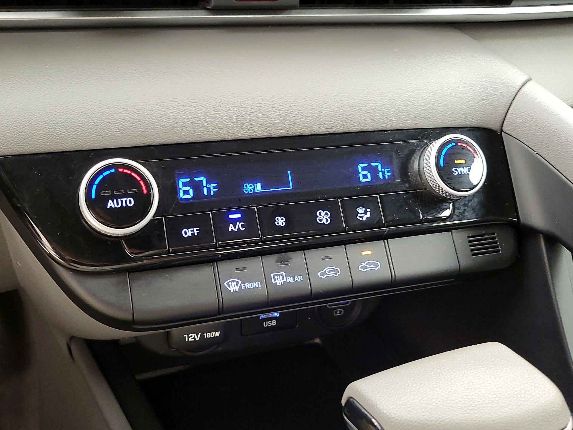 Thumbnail: 2021 Hyundai Elantra - 16