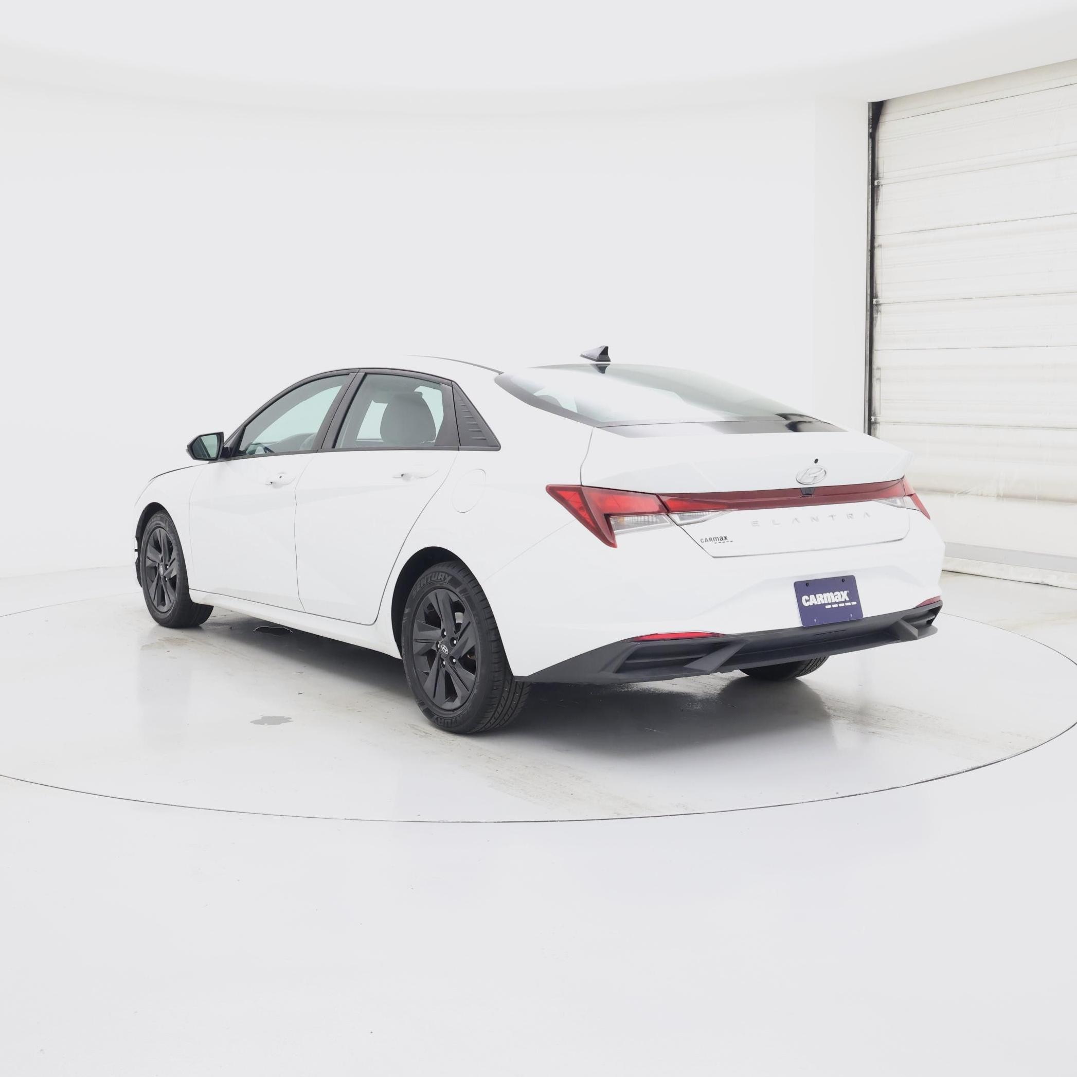 Thumbnail: 2021 Hyundai Elantra - 2