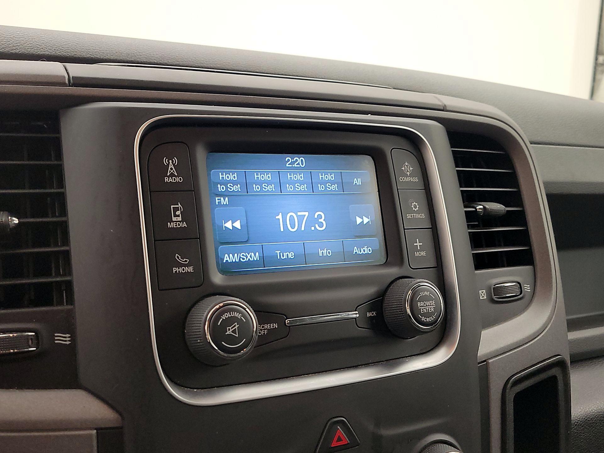 Thumbnail: 2020 RAM 1500 Classic - 15