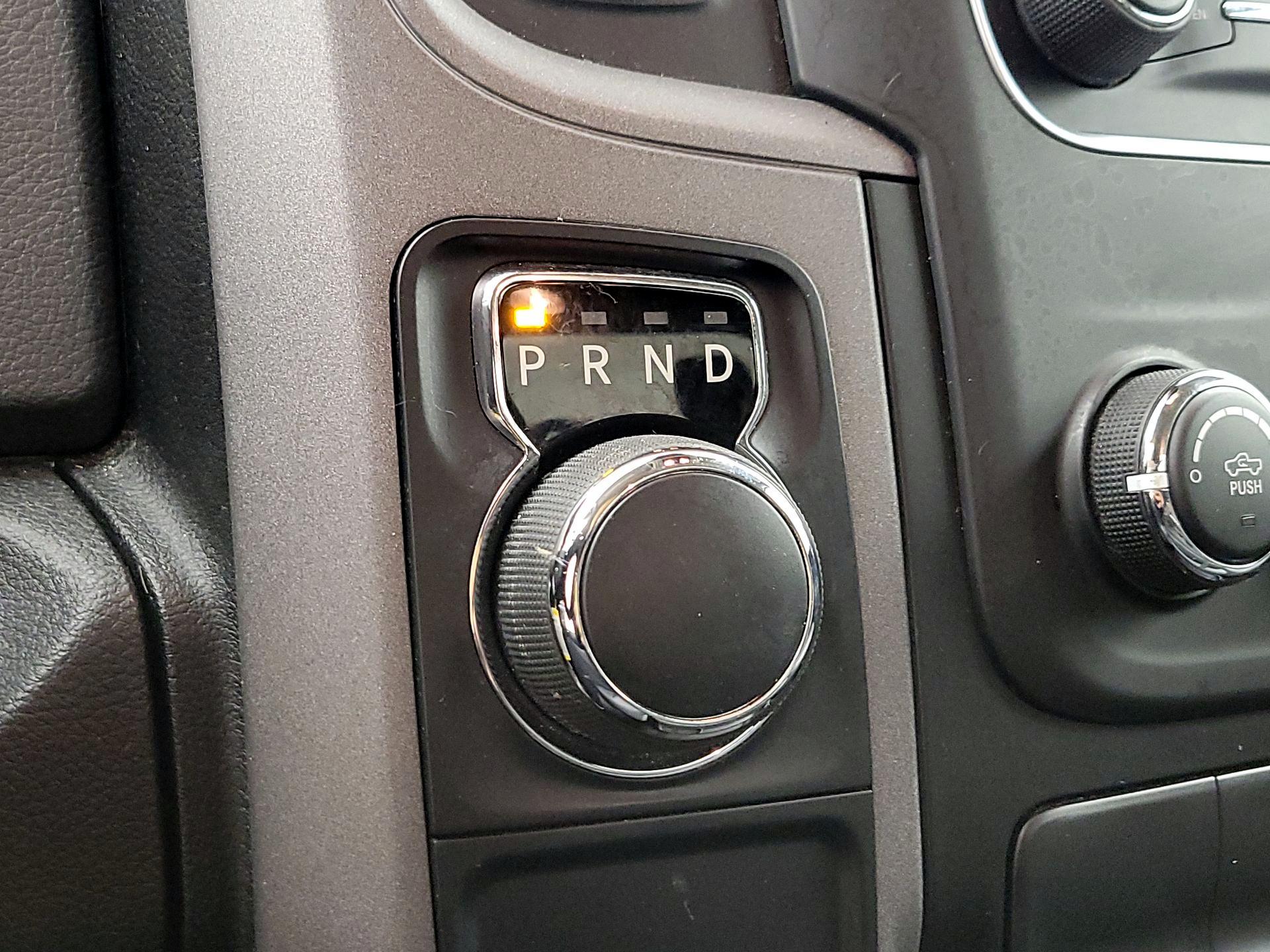 Thumbnail: 2020 RAM 1500 Classic - 17