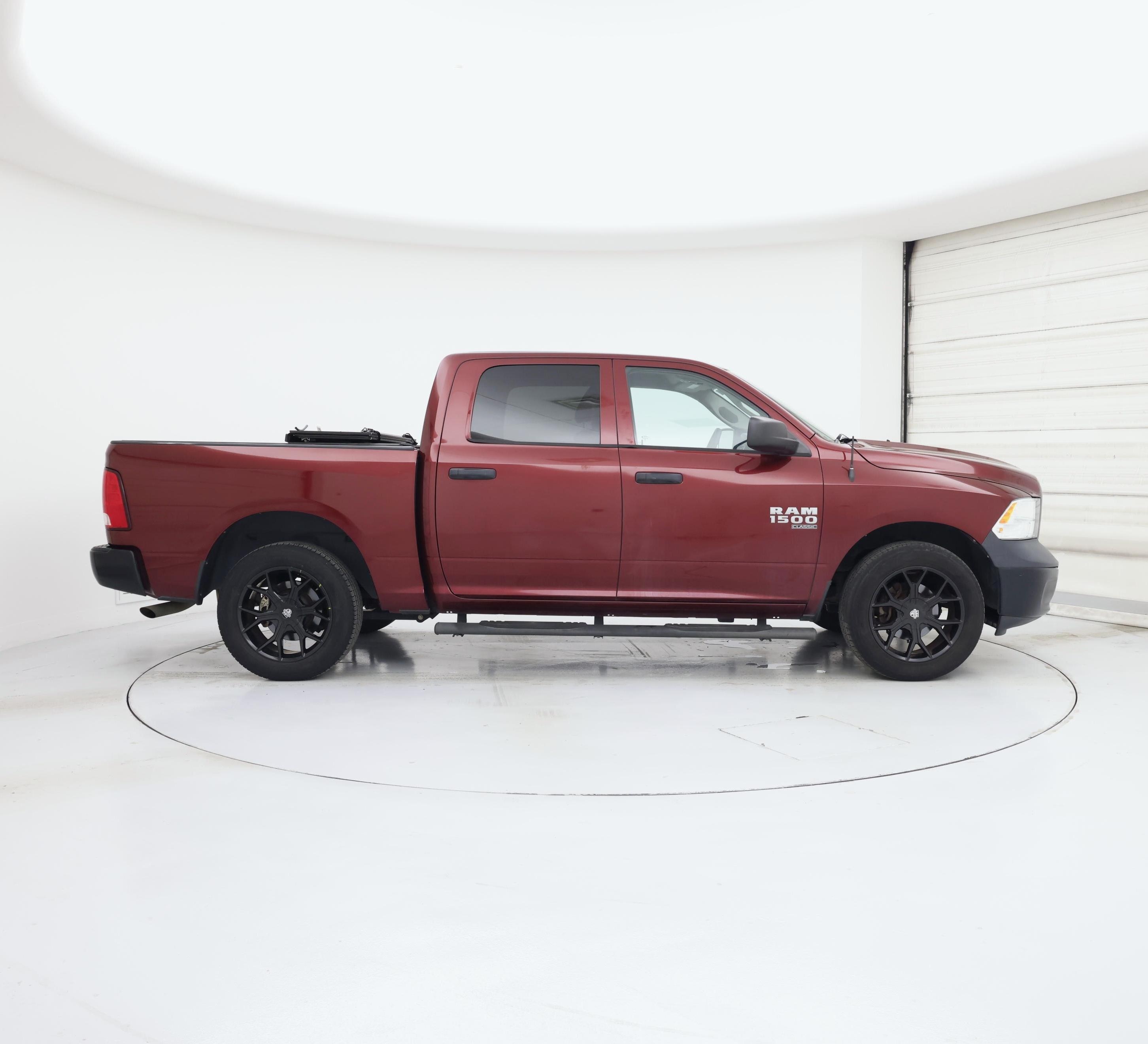 Thumbnail: 2020 RAM 1500 Classic - 7