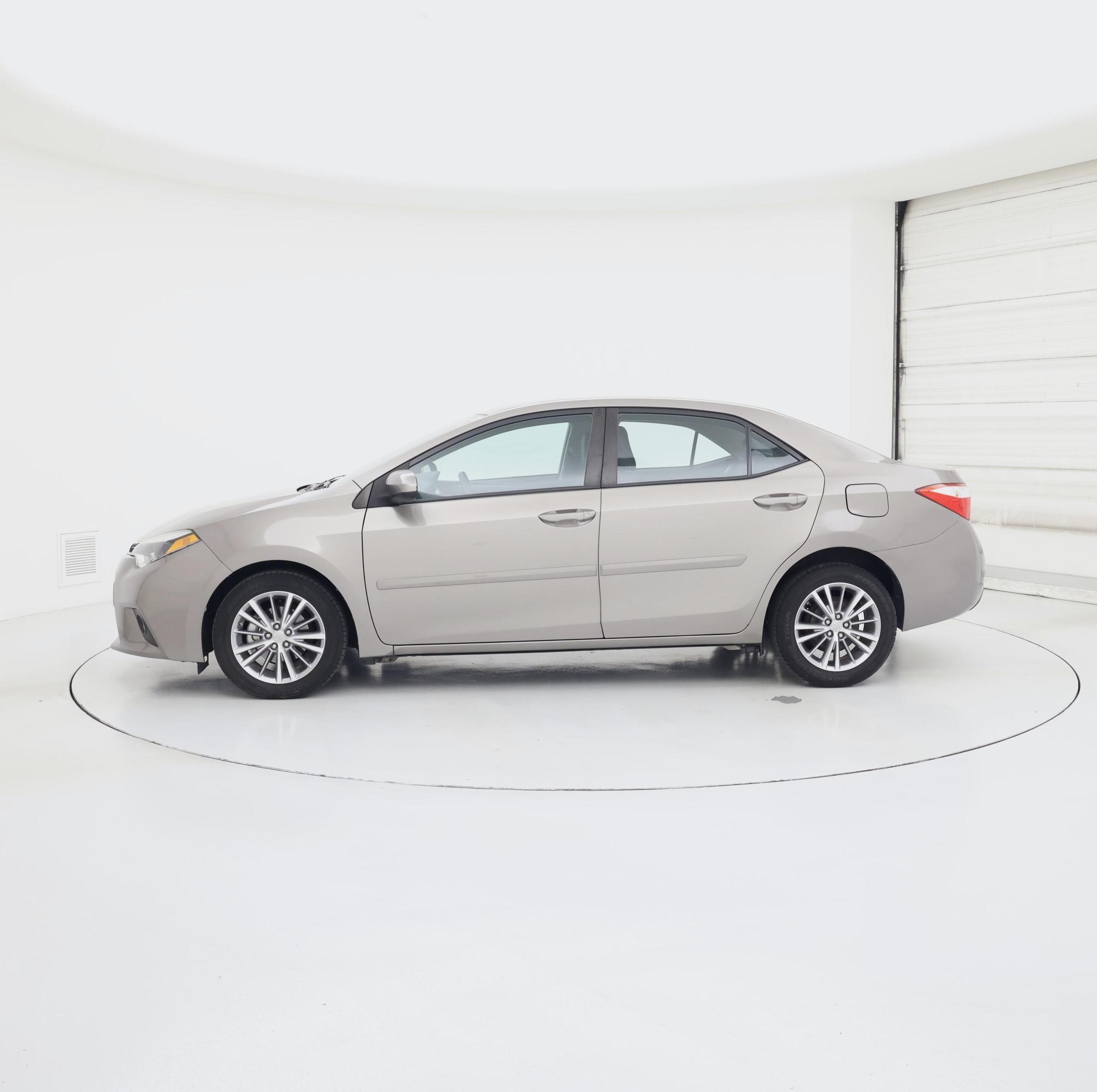 Thumbnail: 2014 Toyota Corolla - 3