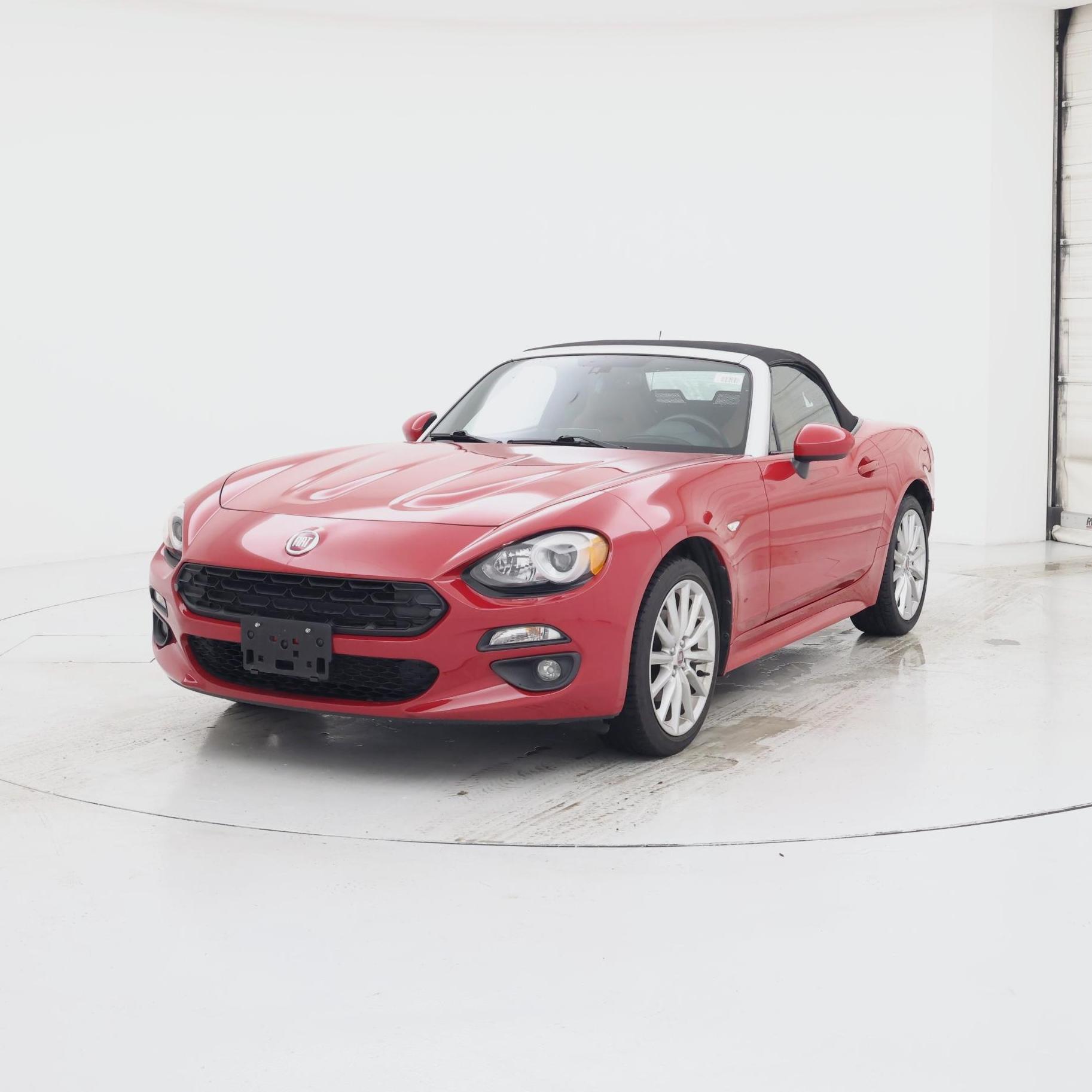 Thumbnail: 2019 Fiat 124 Spider - 4