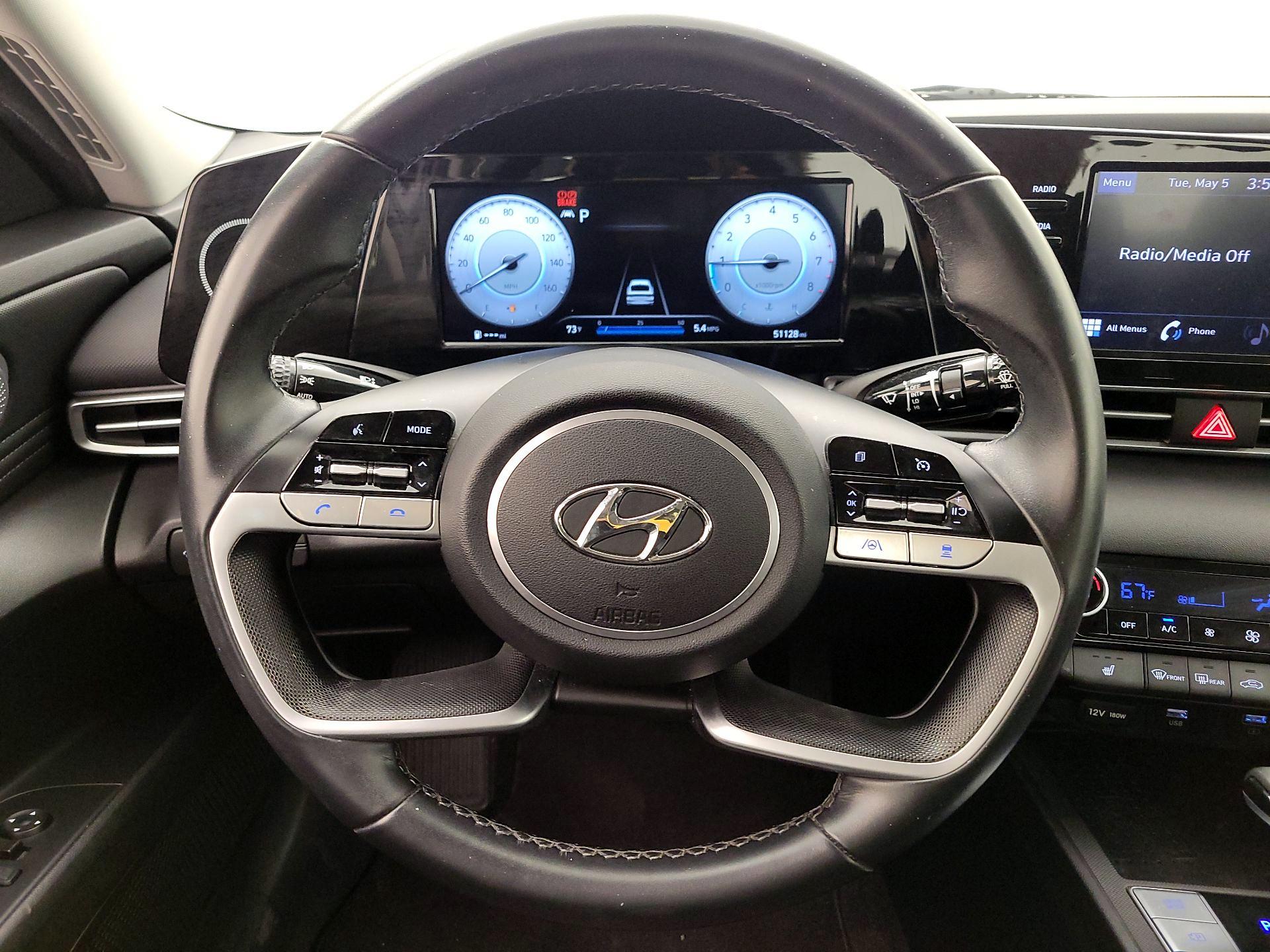 Thumbnail: 2022 Hyundai Elantra - 10
