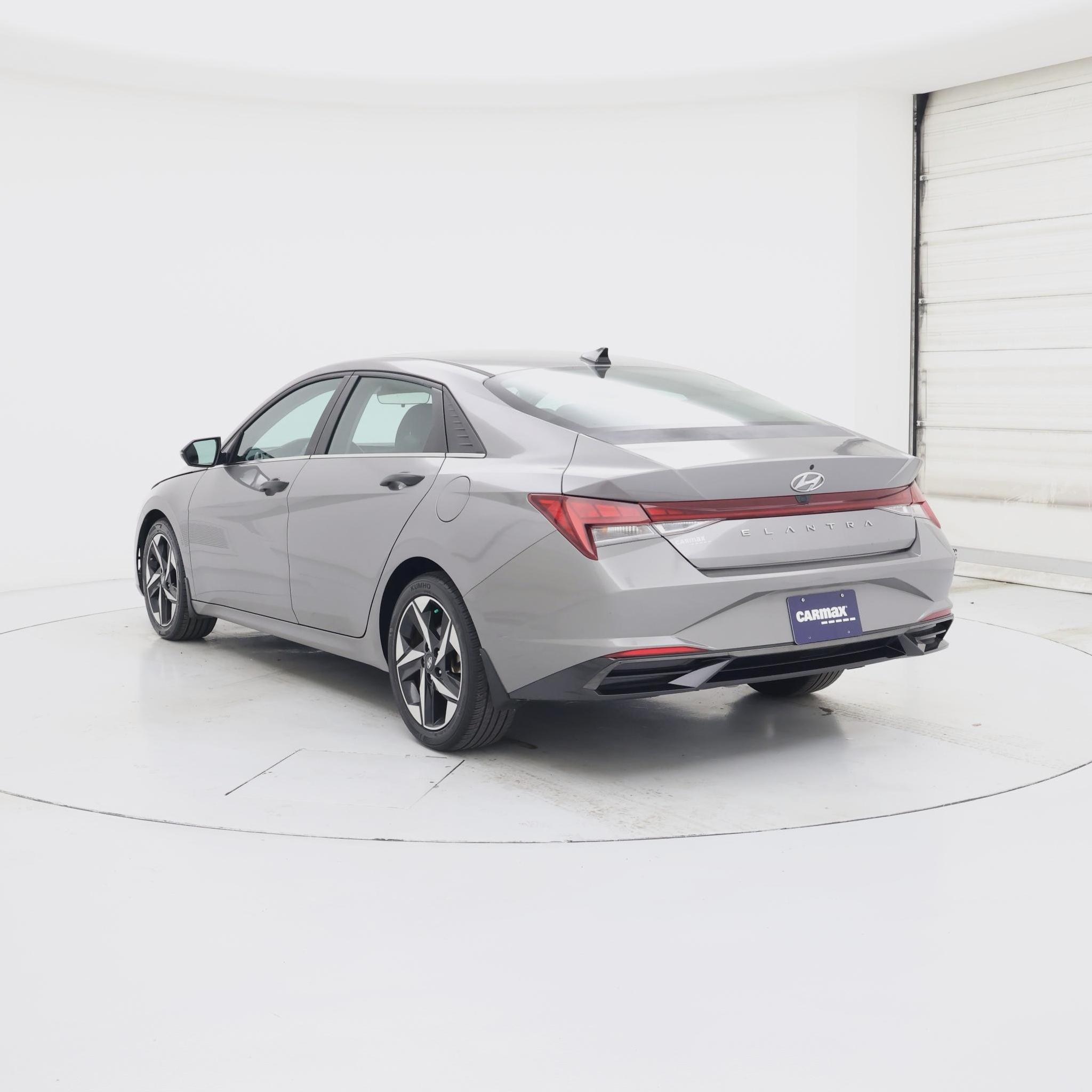 Thumbnail: 2022 Hyundai Elantra - 2