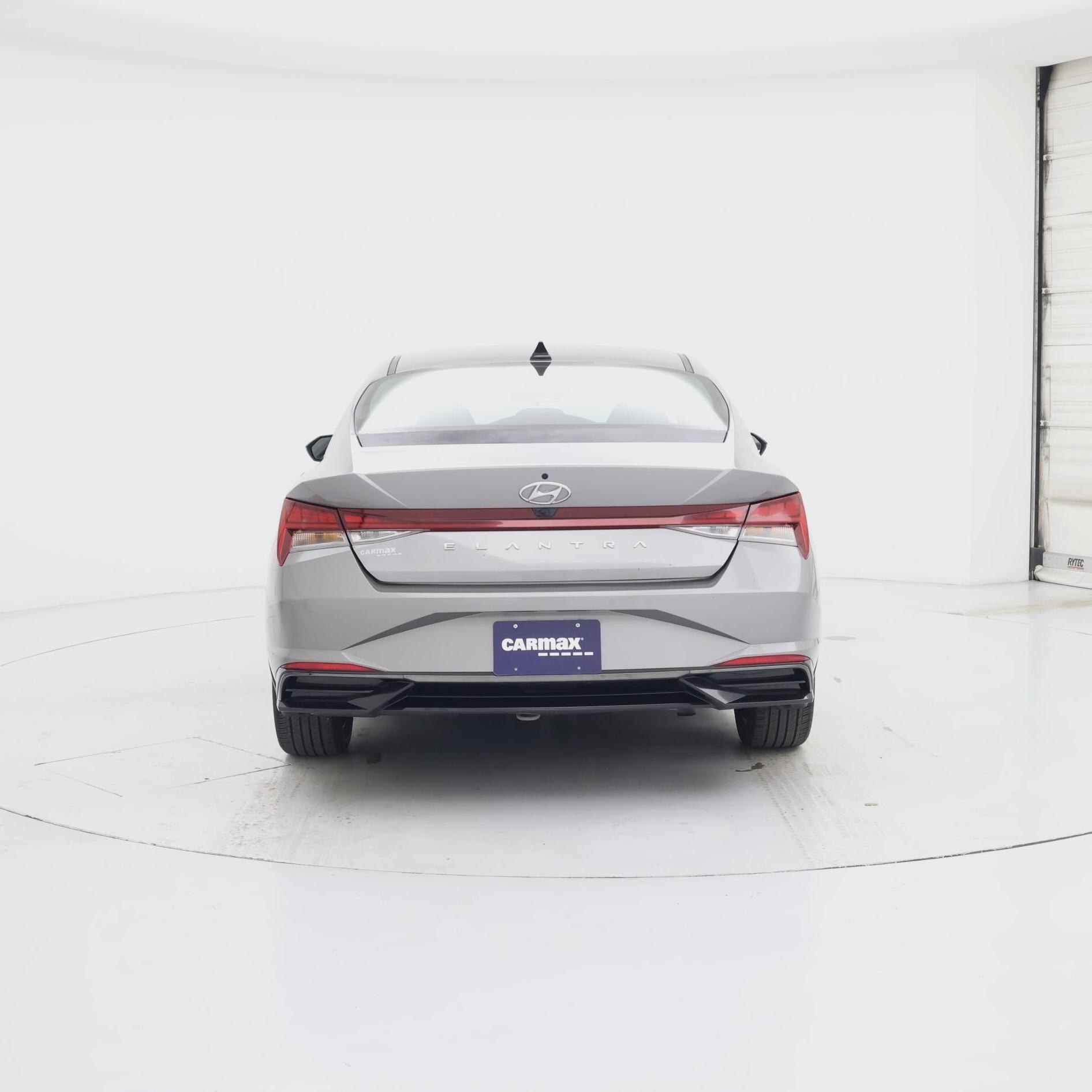 Thumbnail: 2022 Hyundai Elantra - 6