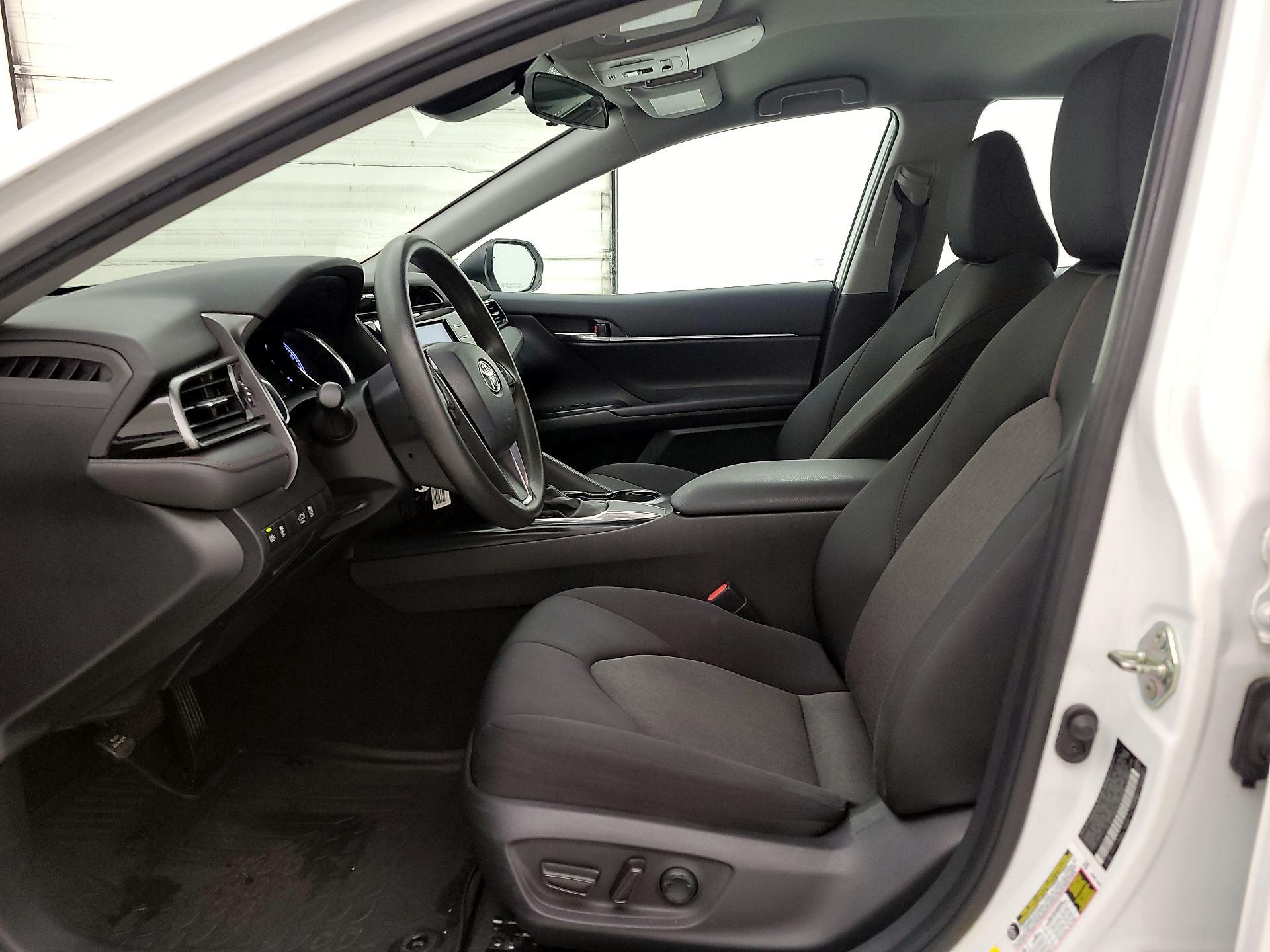 Thumbnail: 2020 Toyota Camry - 11