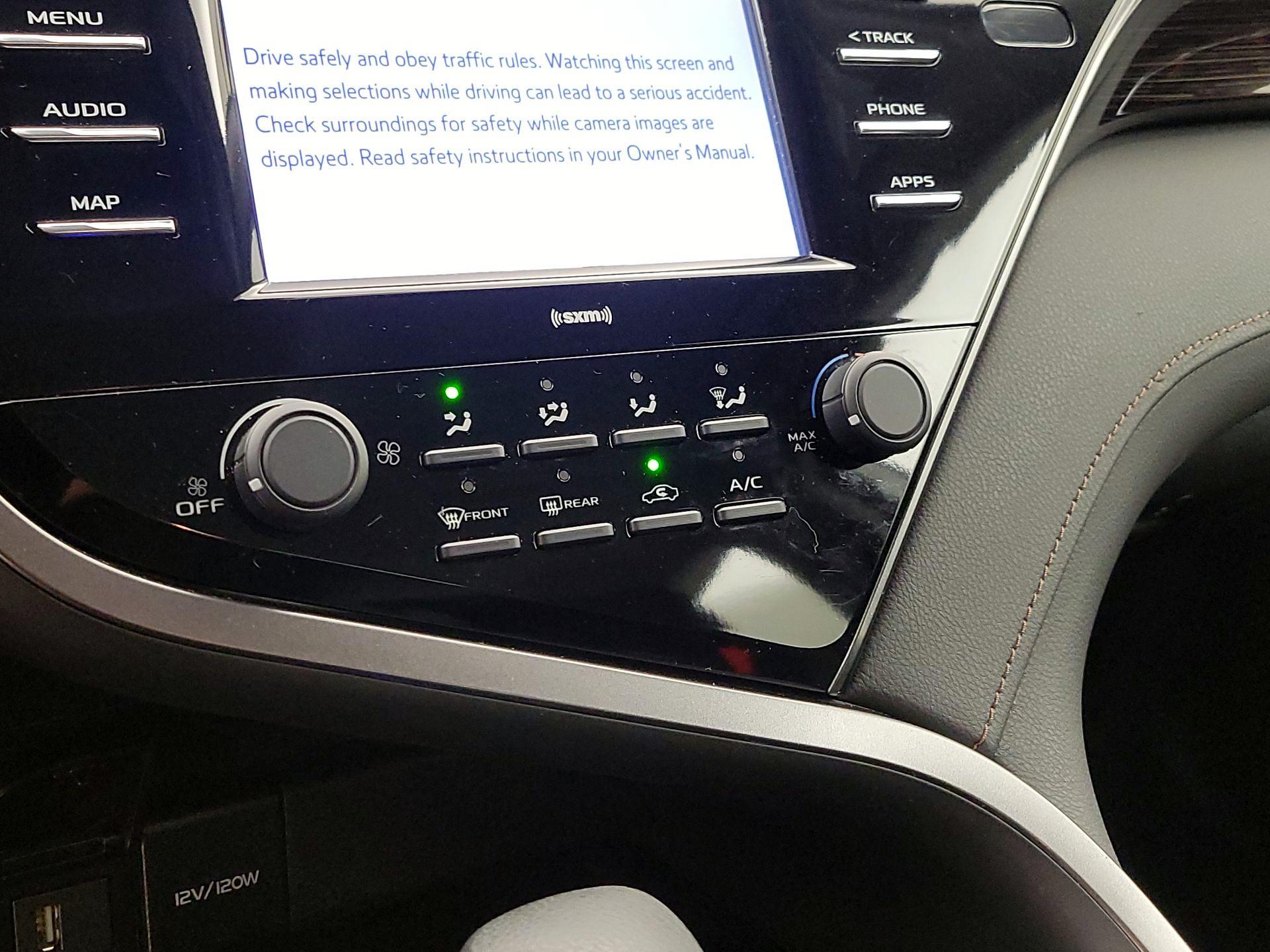 Thumbnail: 2020 Toyota Camry - 16