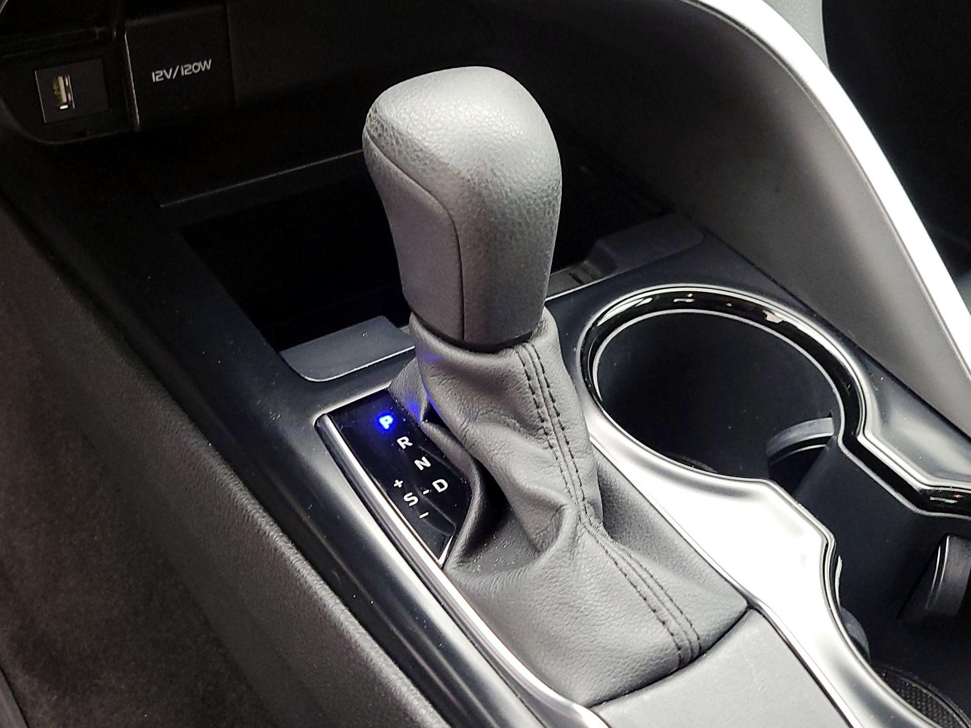 Thumbnail: 2020 Toyota Camry - 17