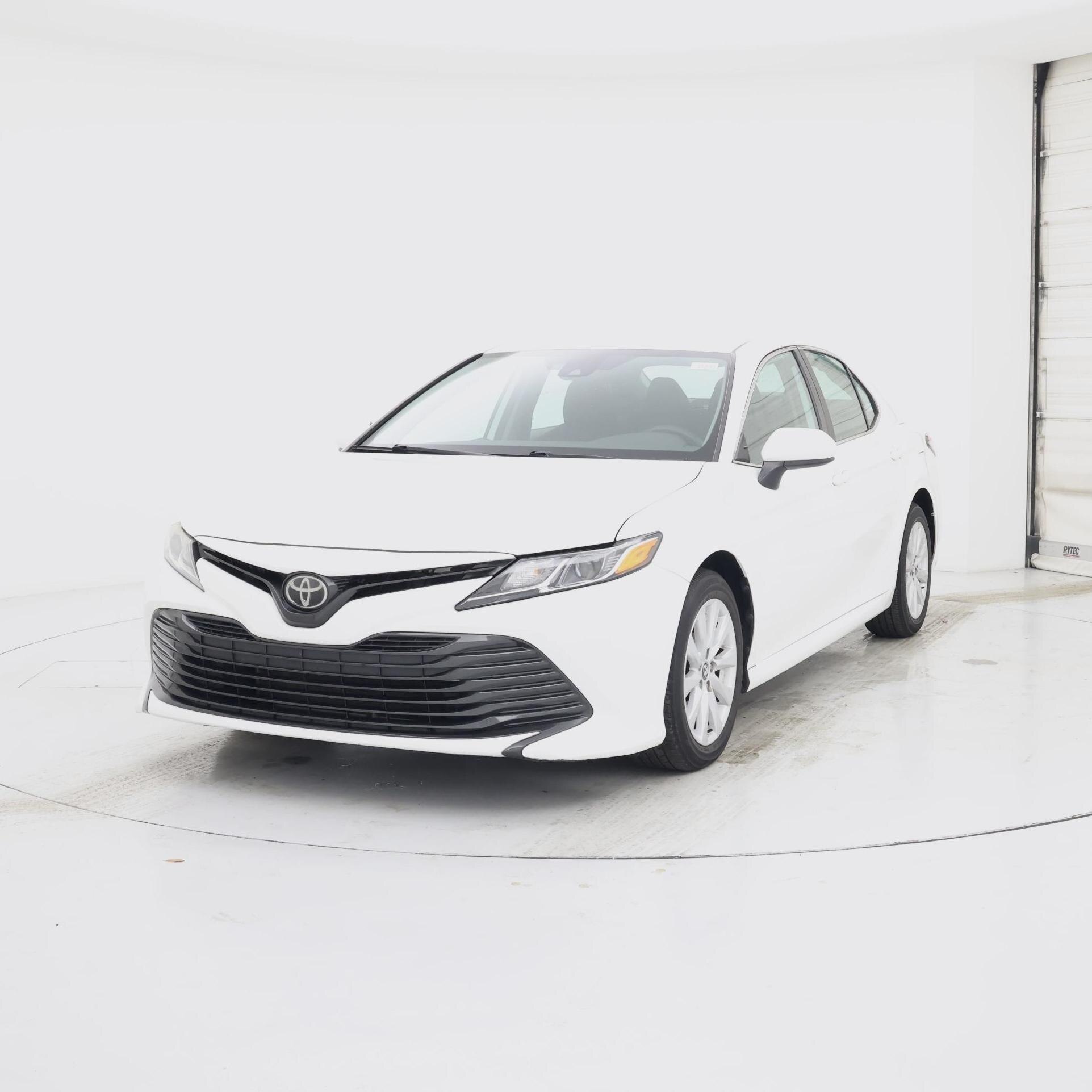 Thumbnail: 2020 Toyota Camry - 4