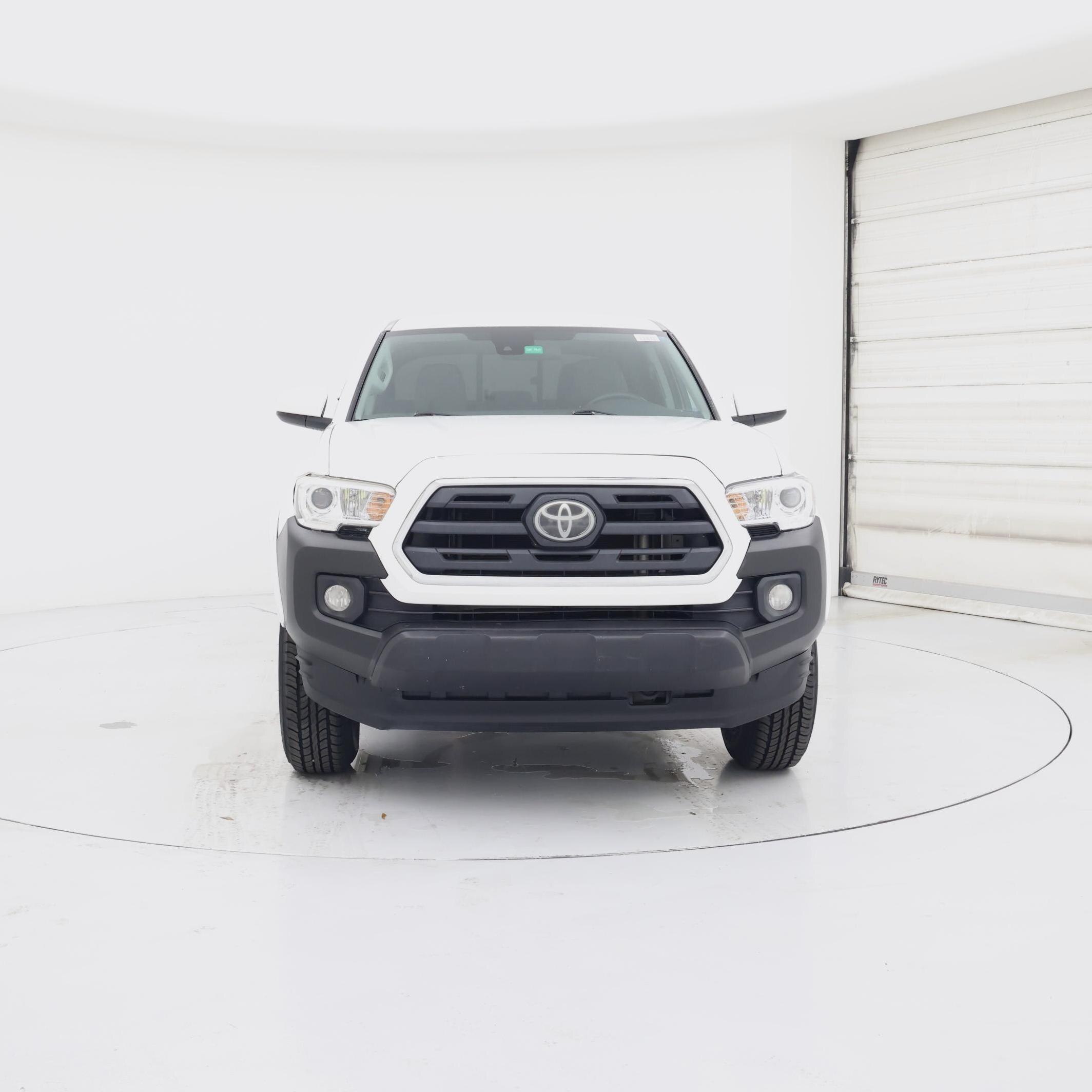 Thumbnail: 2019 Toyota Tacoma - 5