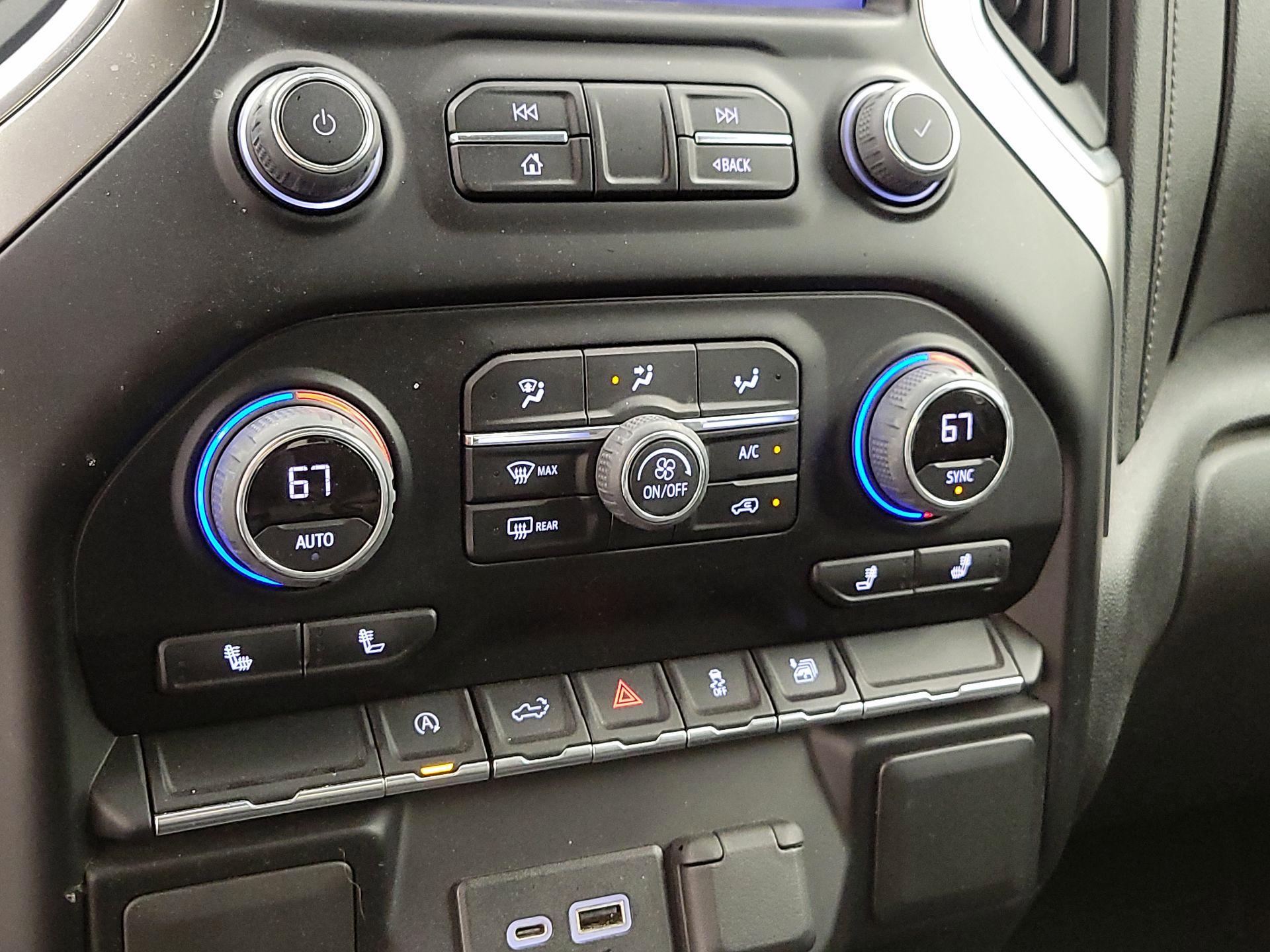 Thumbnail: 2021 Chevrolet Silverado 1500 - 16