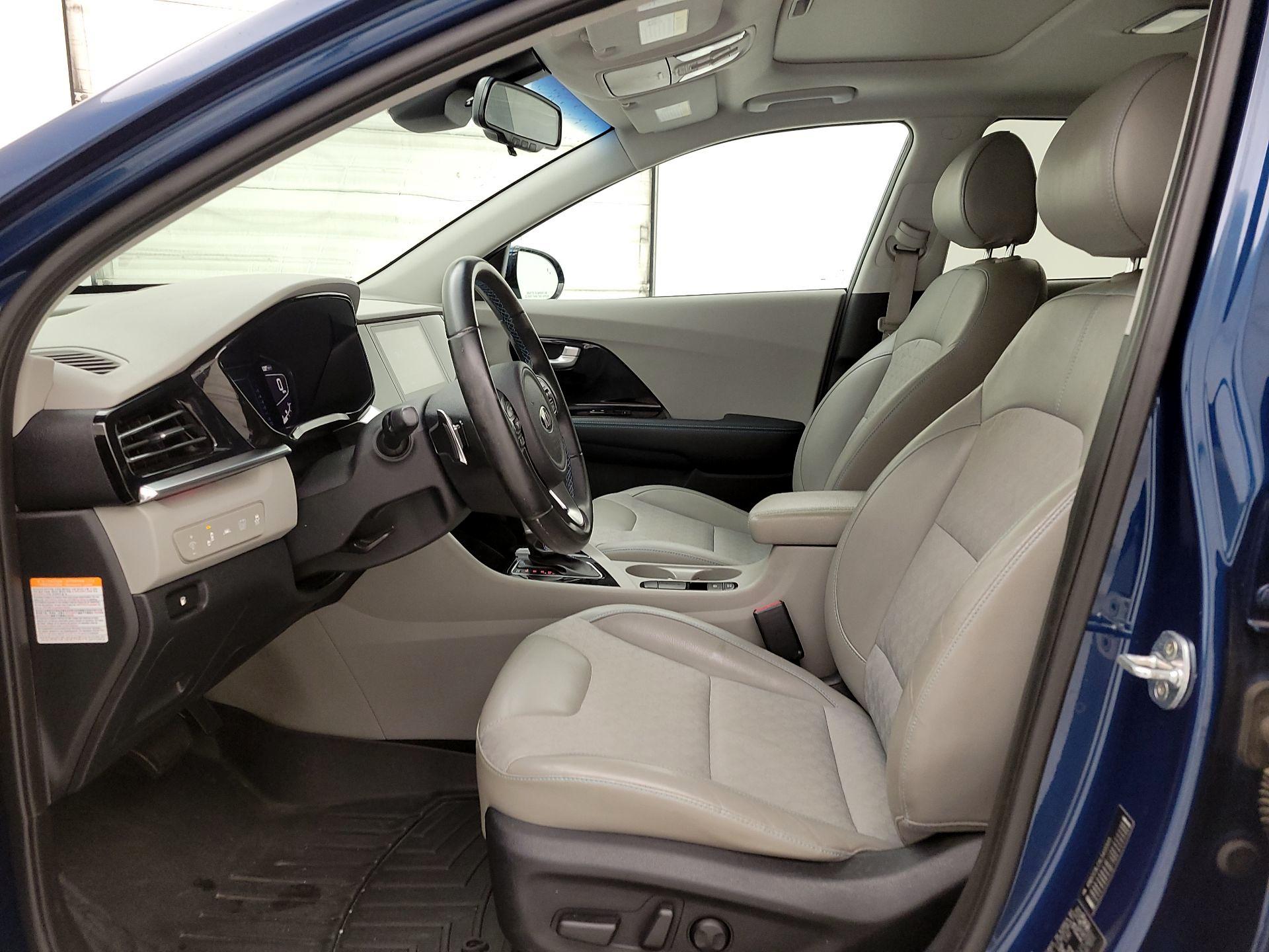 Thumbnail: 2020 Kia Niro - 11