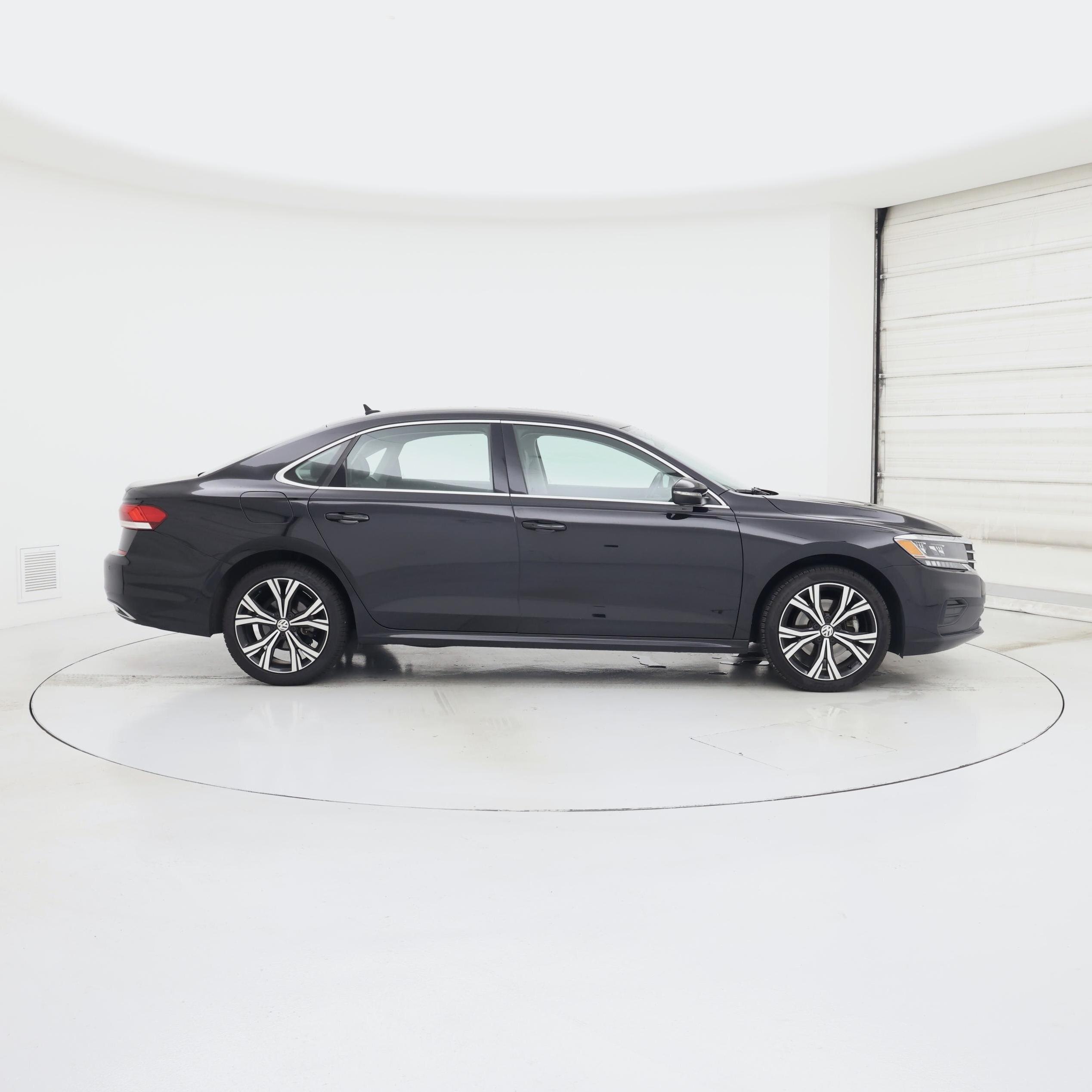 Thumbnail: 2020 Volkswagen Passat - 7