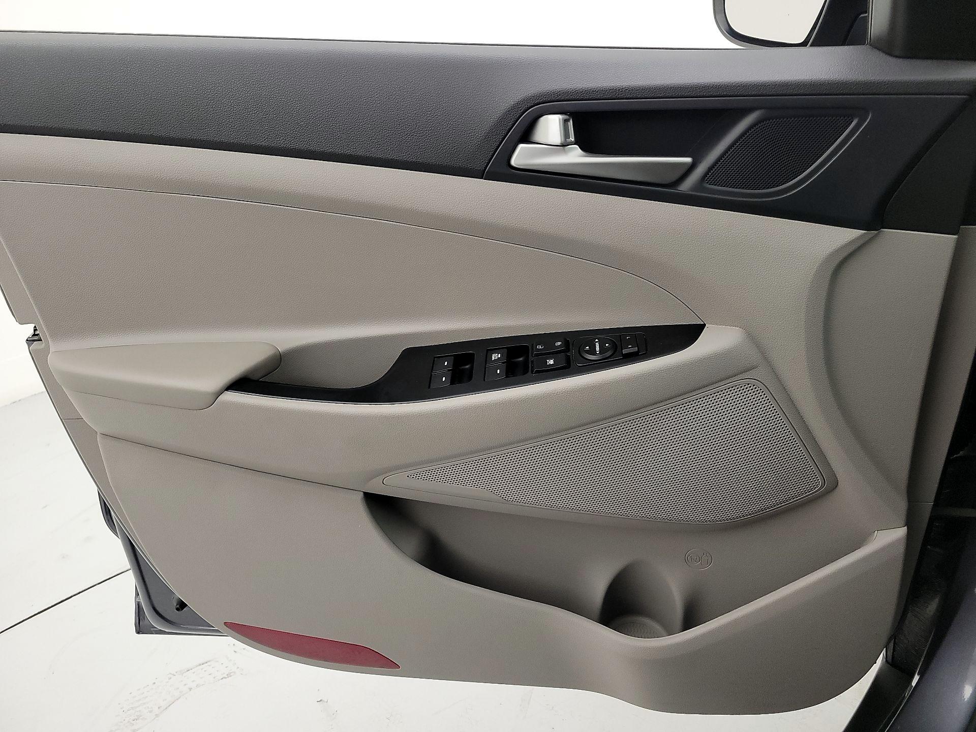 Thumbnail: 2019 Hyundai Tucson - 12