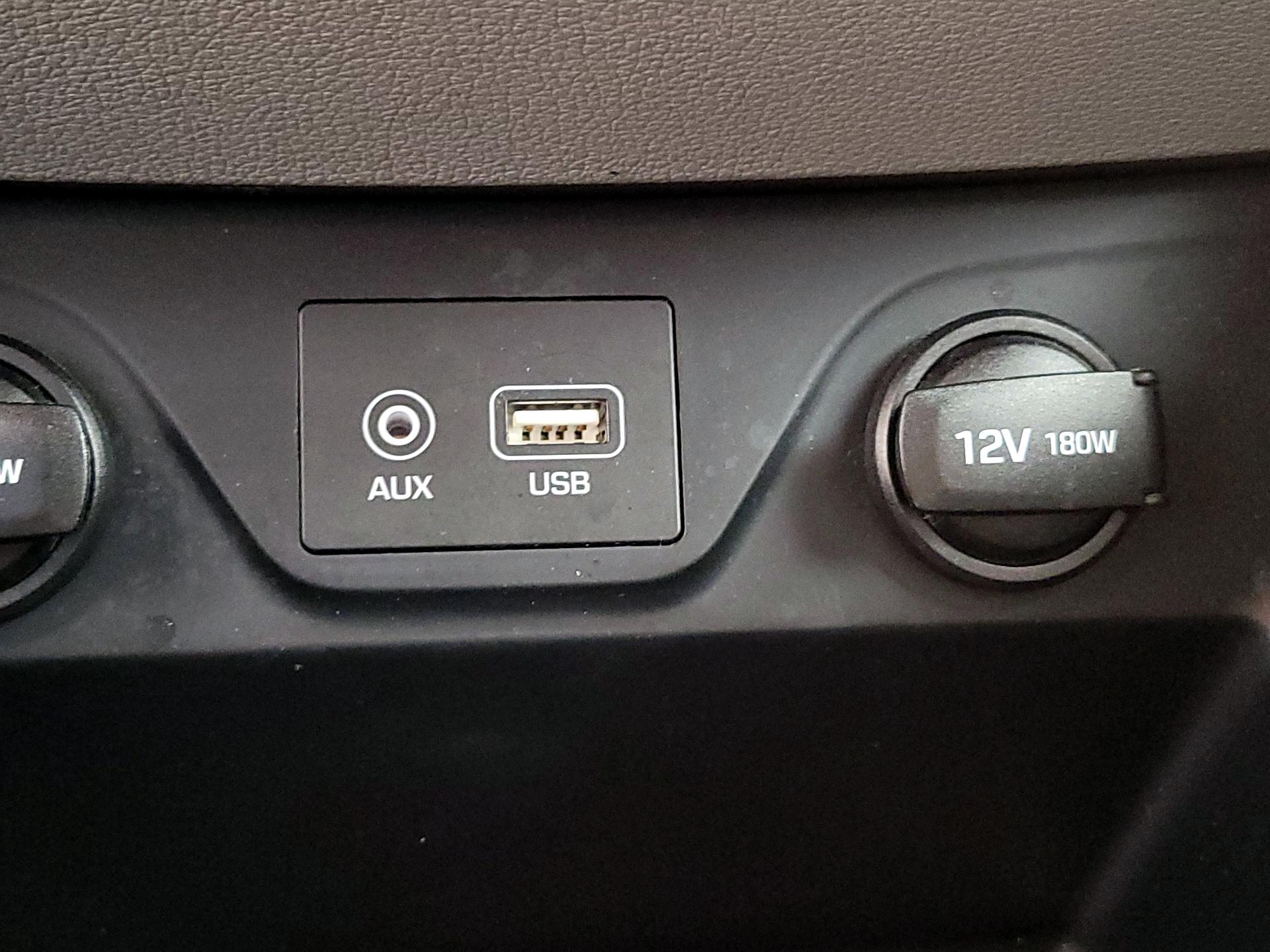 Thumbnail: 2019 Hyundai Tucson - 18