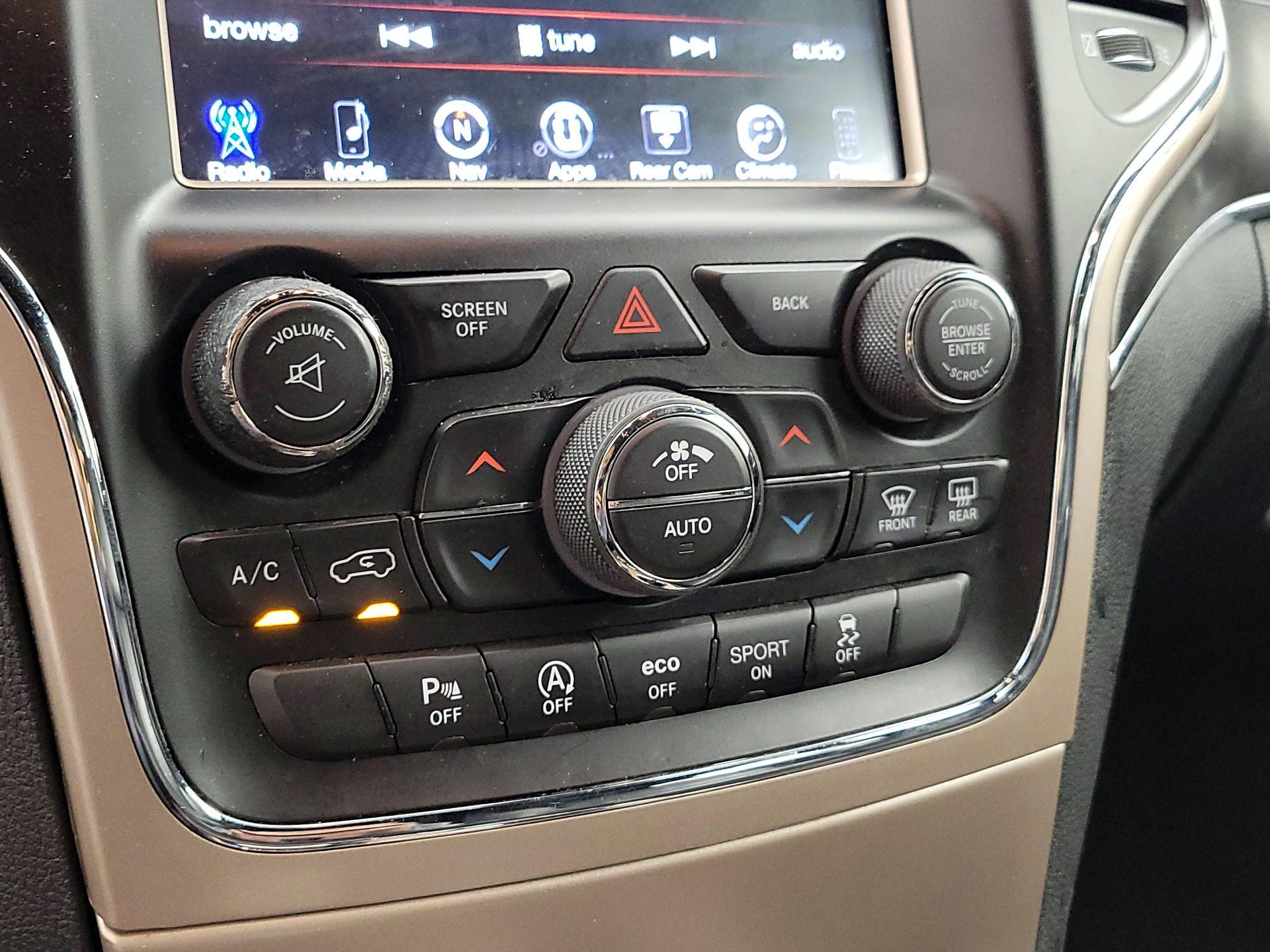 Thumbnail: 2017 Jeep Grand Cherokee - 16