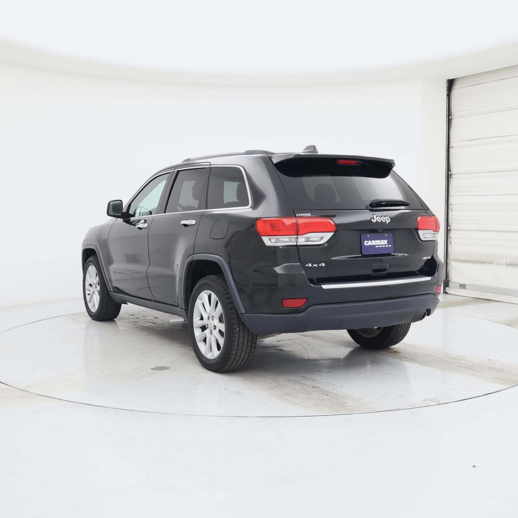 Thumbnail: 2017 Jeep Grand Cherokee - 2