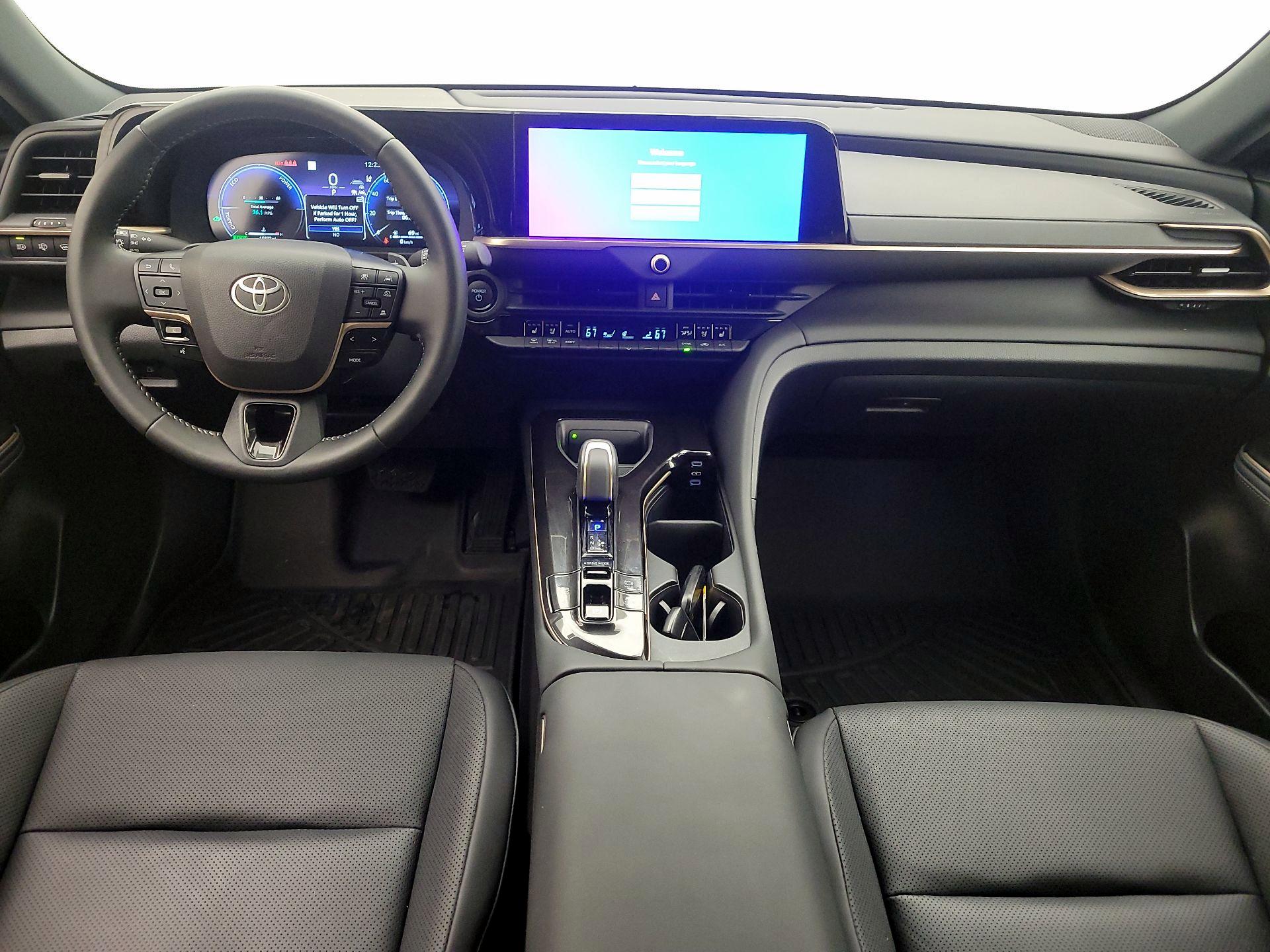 Thumbnail: 2025 Toyota Crown Signia - 9