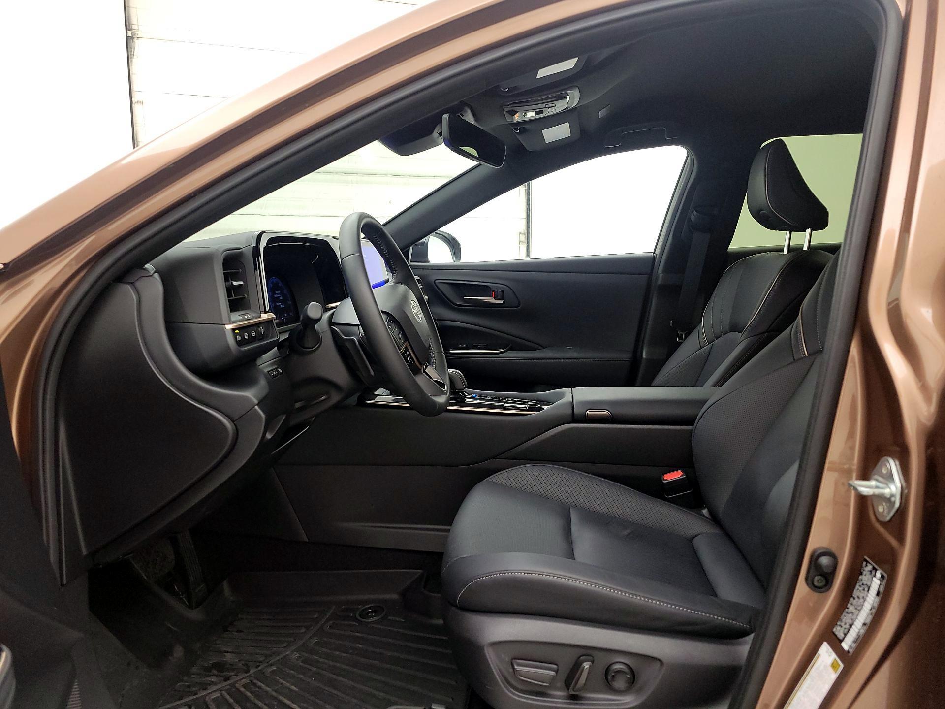 Thumbnail: 2025 Toyota Crown Signia - 11