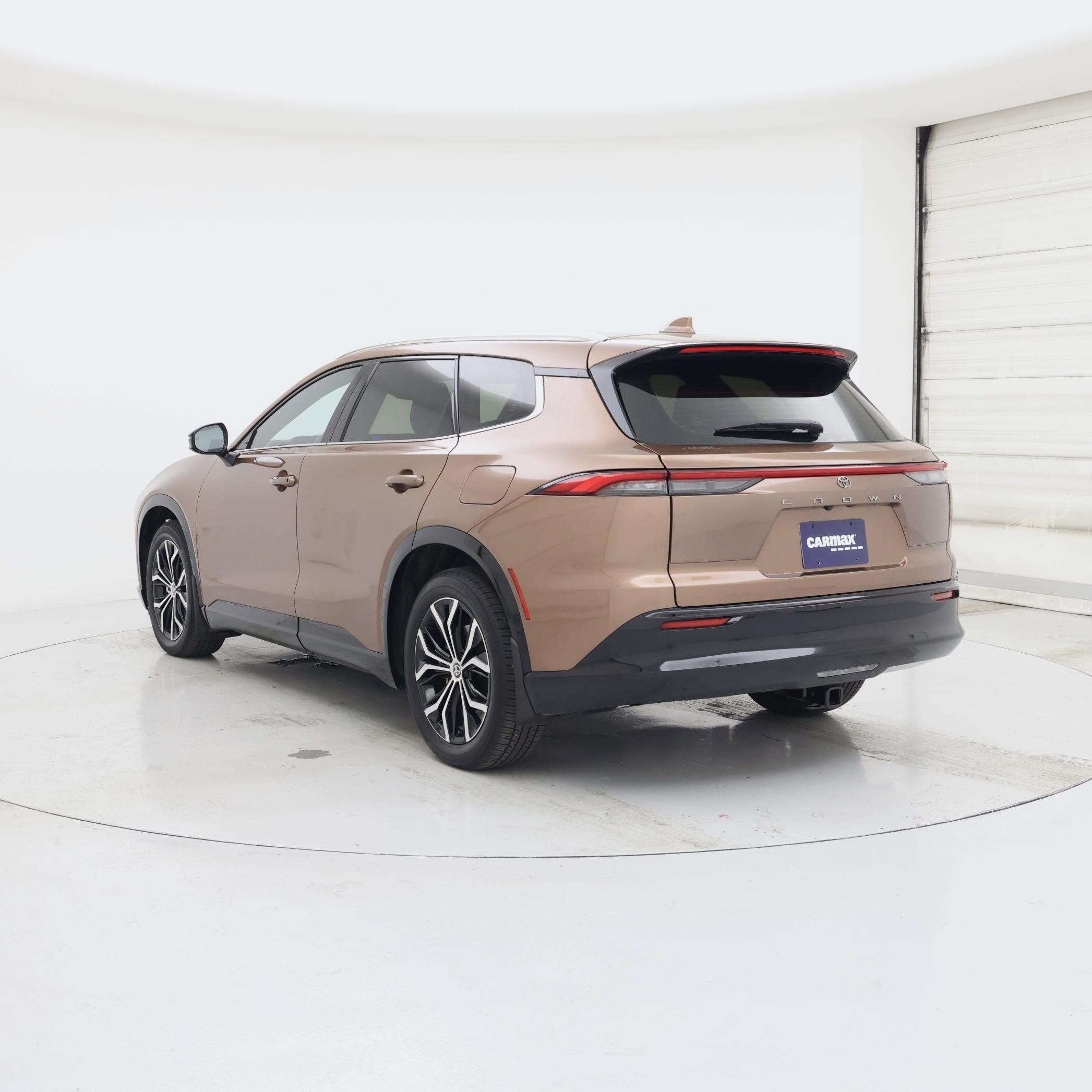 Thumbnail: 2025 Toyota Crown Signia - 2