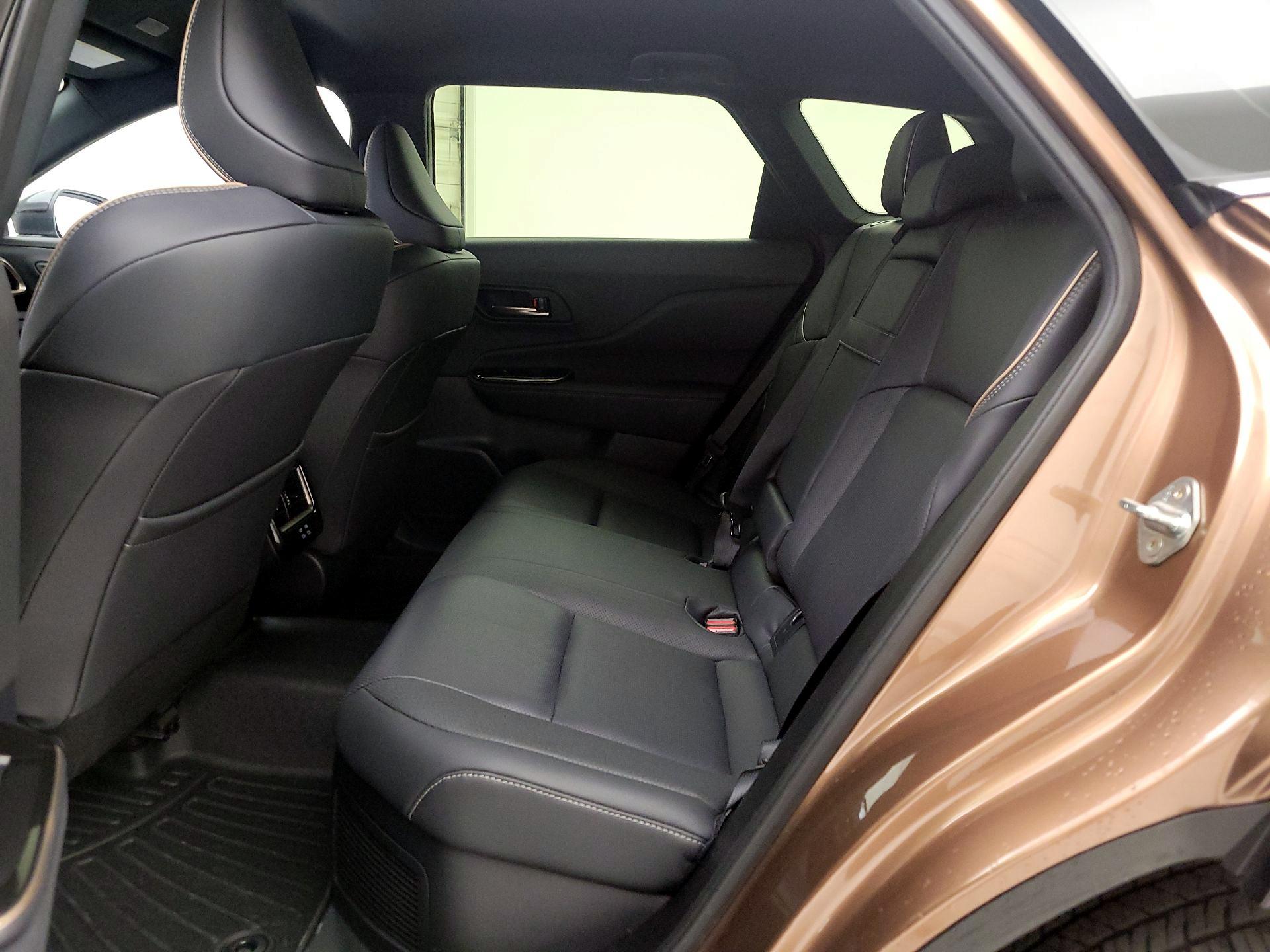 Thumbnail: 2025 Toyota Crown Signia - 19