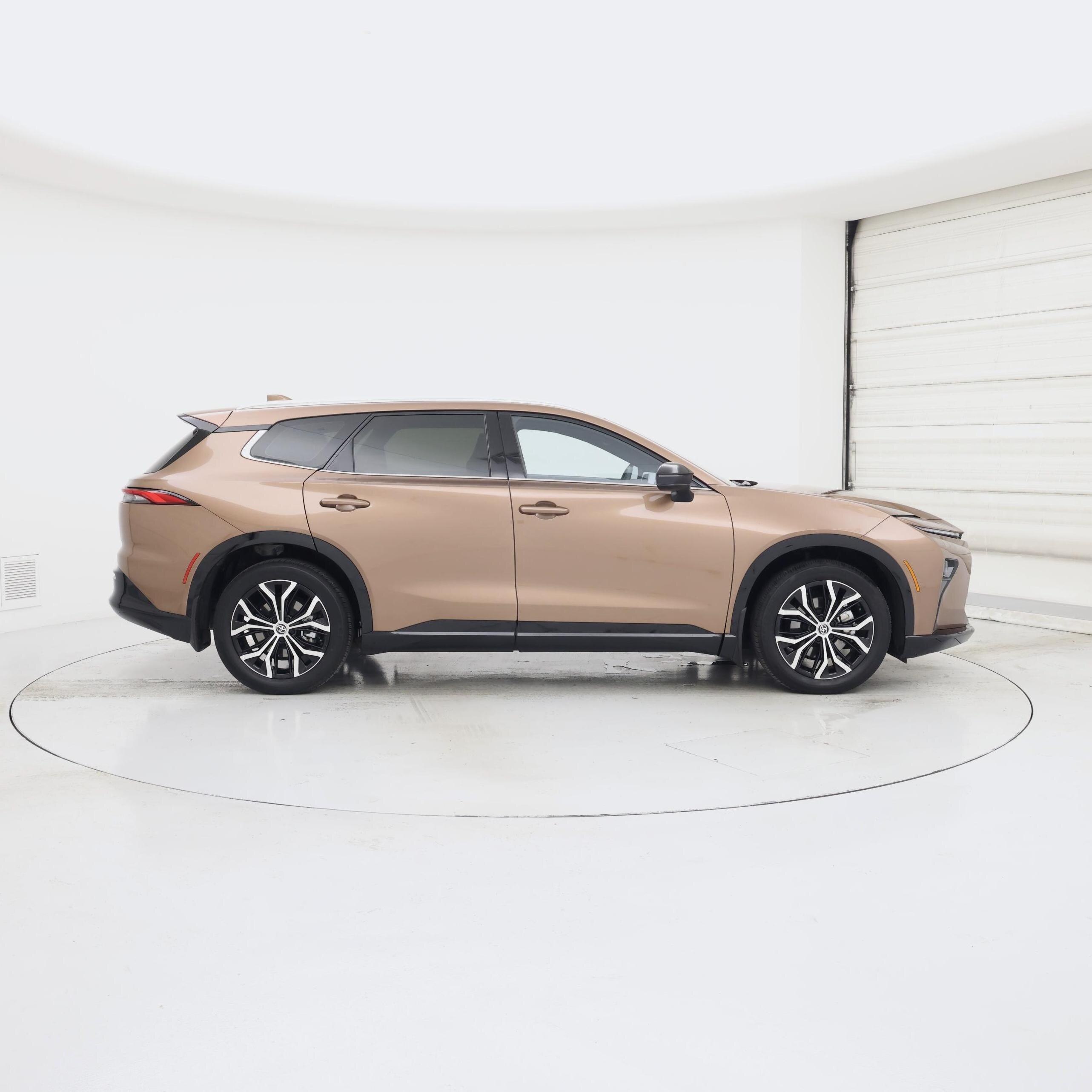 Thumbnail: 2025 Toyota Crown Signia - 7