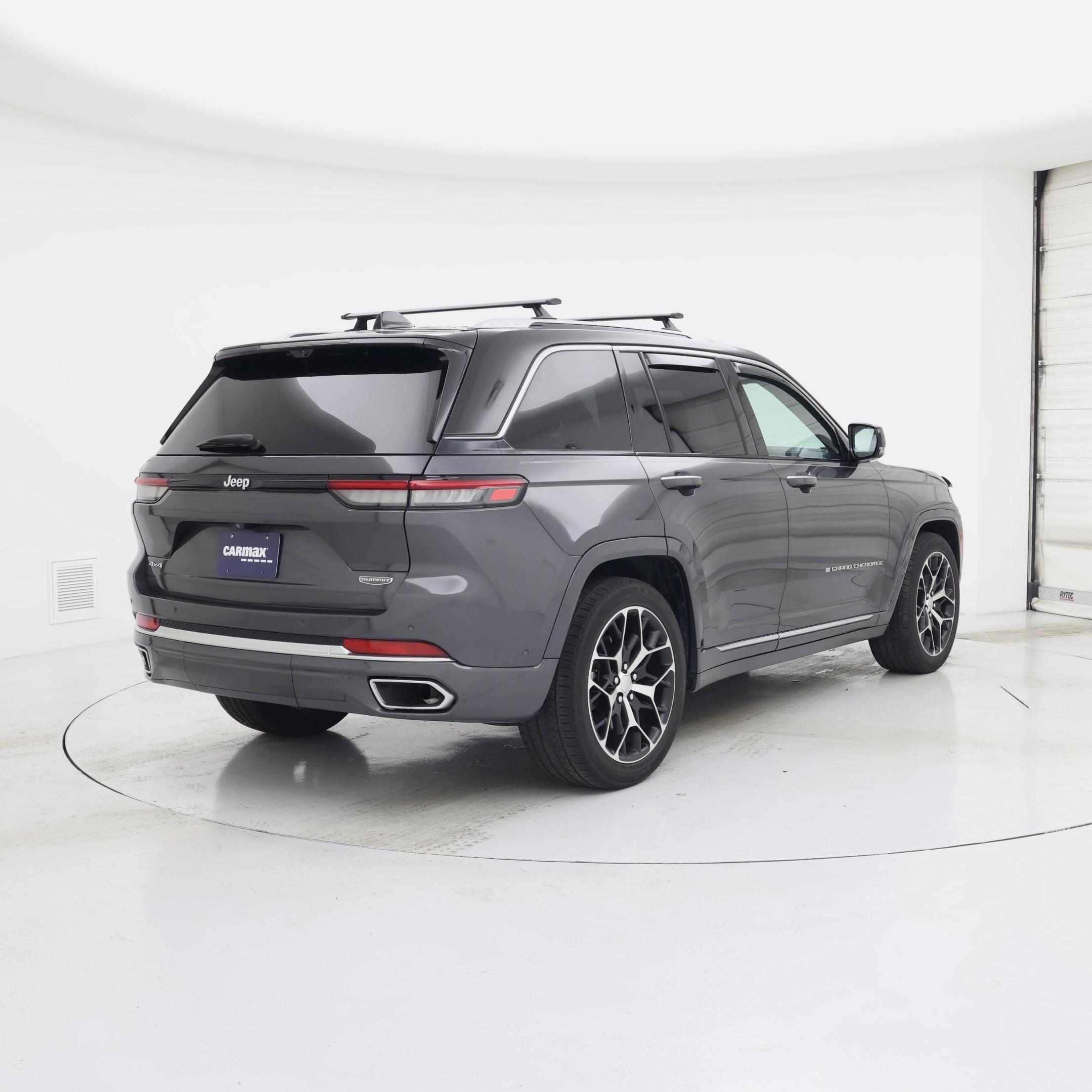 Thumbnail: 2022 Jeep Grand Cherokee - 8
