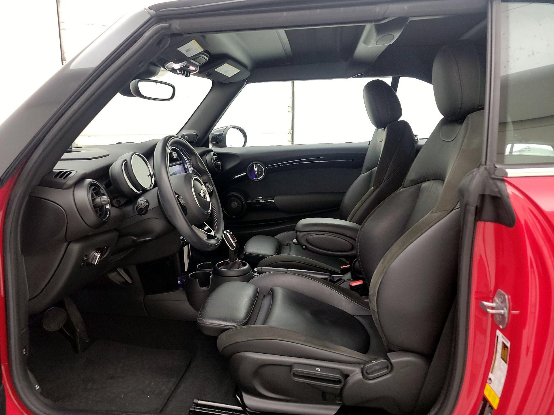 Thumbnail: 2020 MINI Cooper - 11