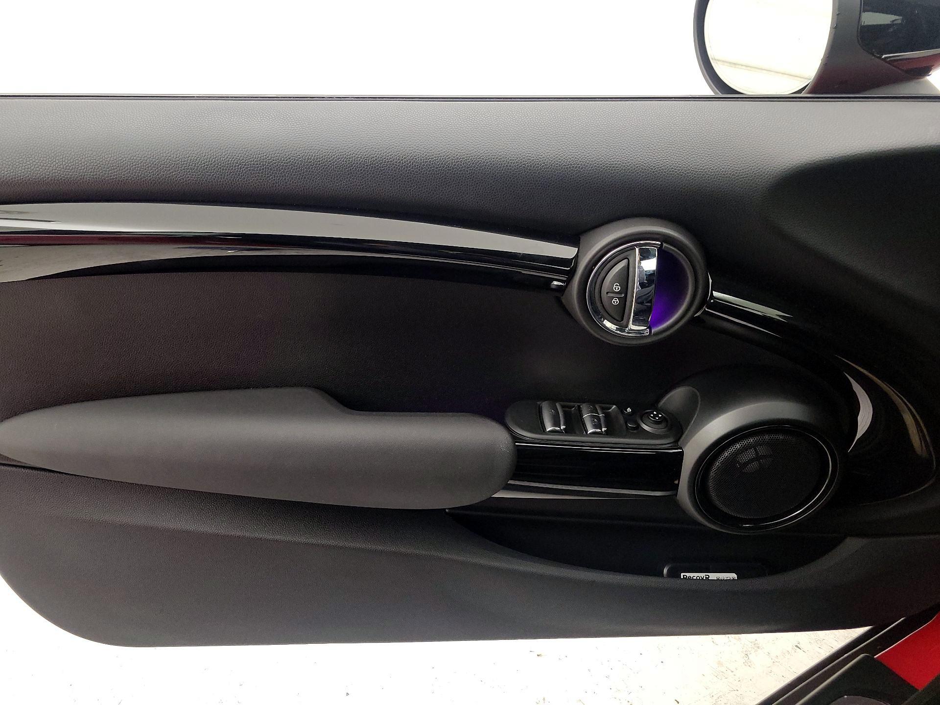 Thumbnail: 2020 MINI Cooper - 12