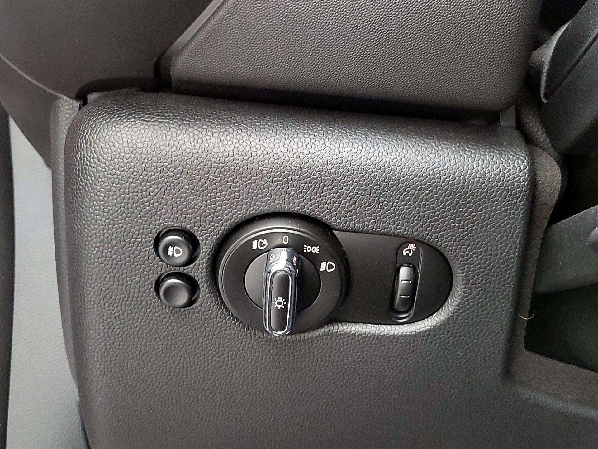 Thumbnail: 2020 MINI Cooper - 13