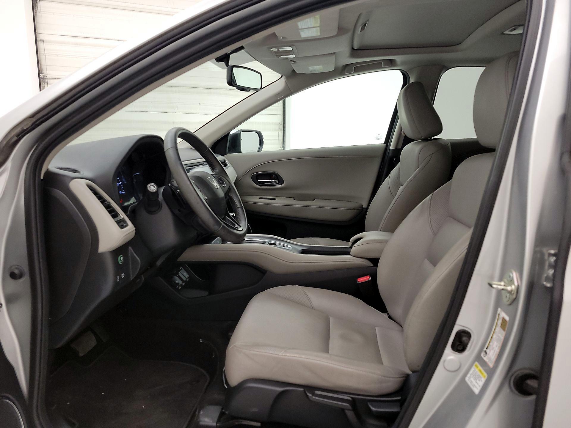 Thumbnail: 2016 Honda HR-V - 11
