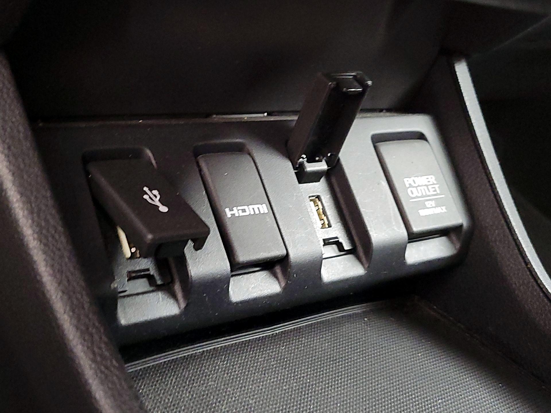 Thumbnail: 2016 Honda HR-V - 19