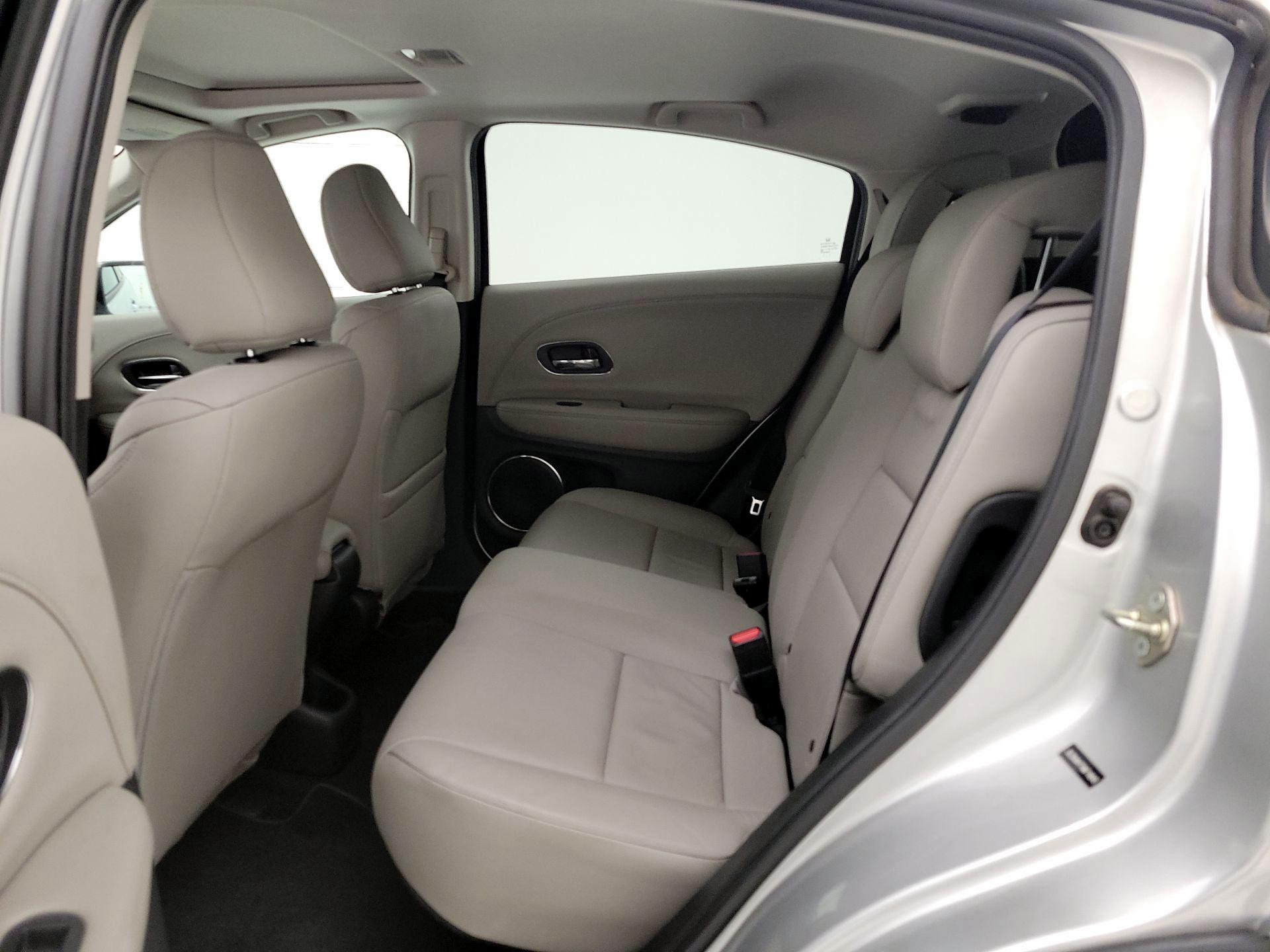 Thumbnail: 2016 Honda HR-V - 20