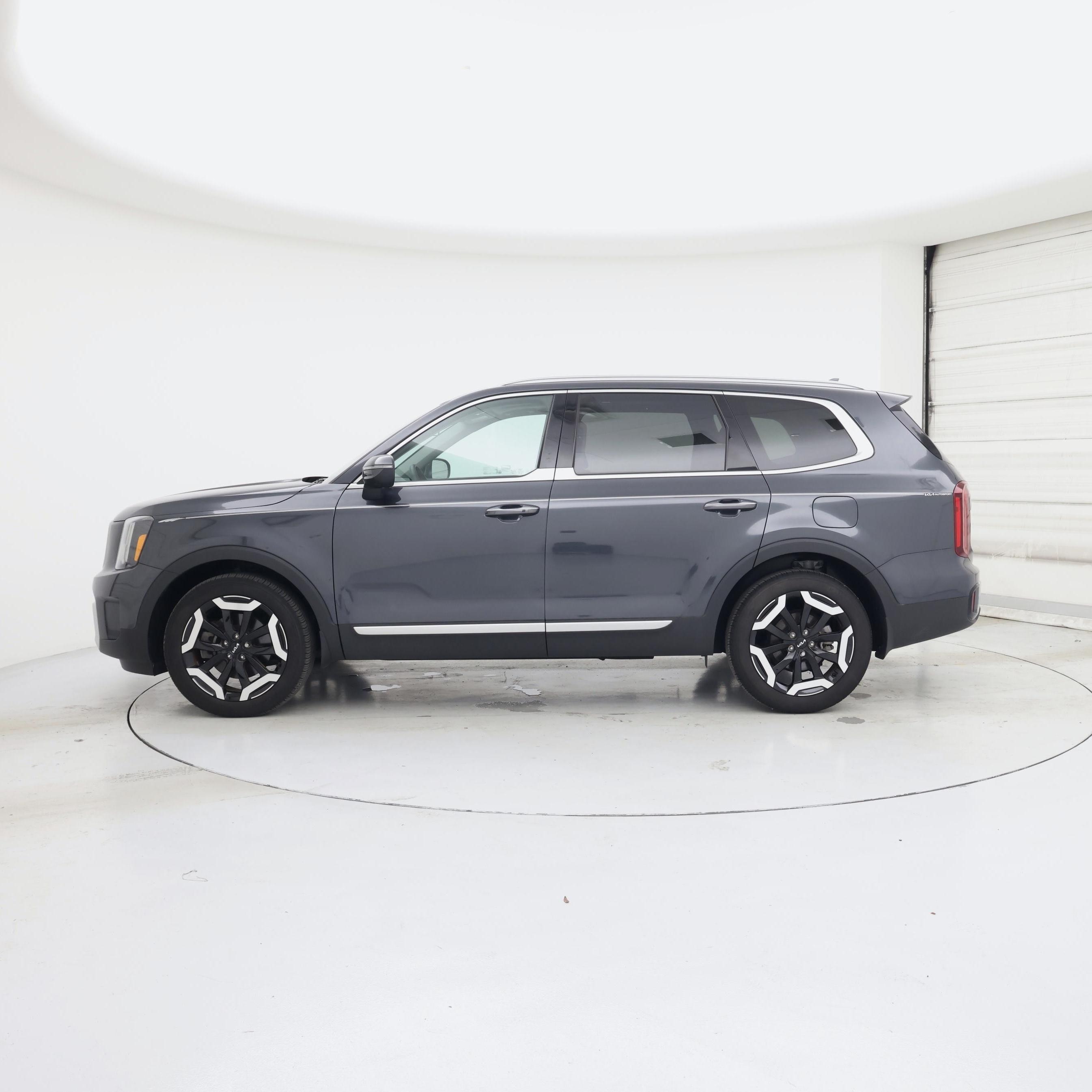 Thumbnail: 2024 Kia Telluride - 3